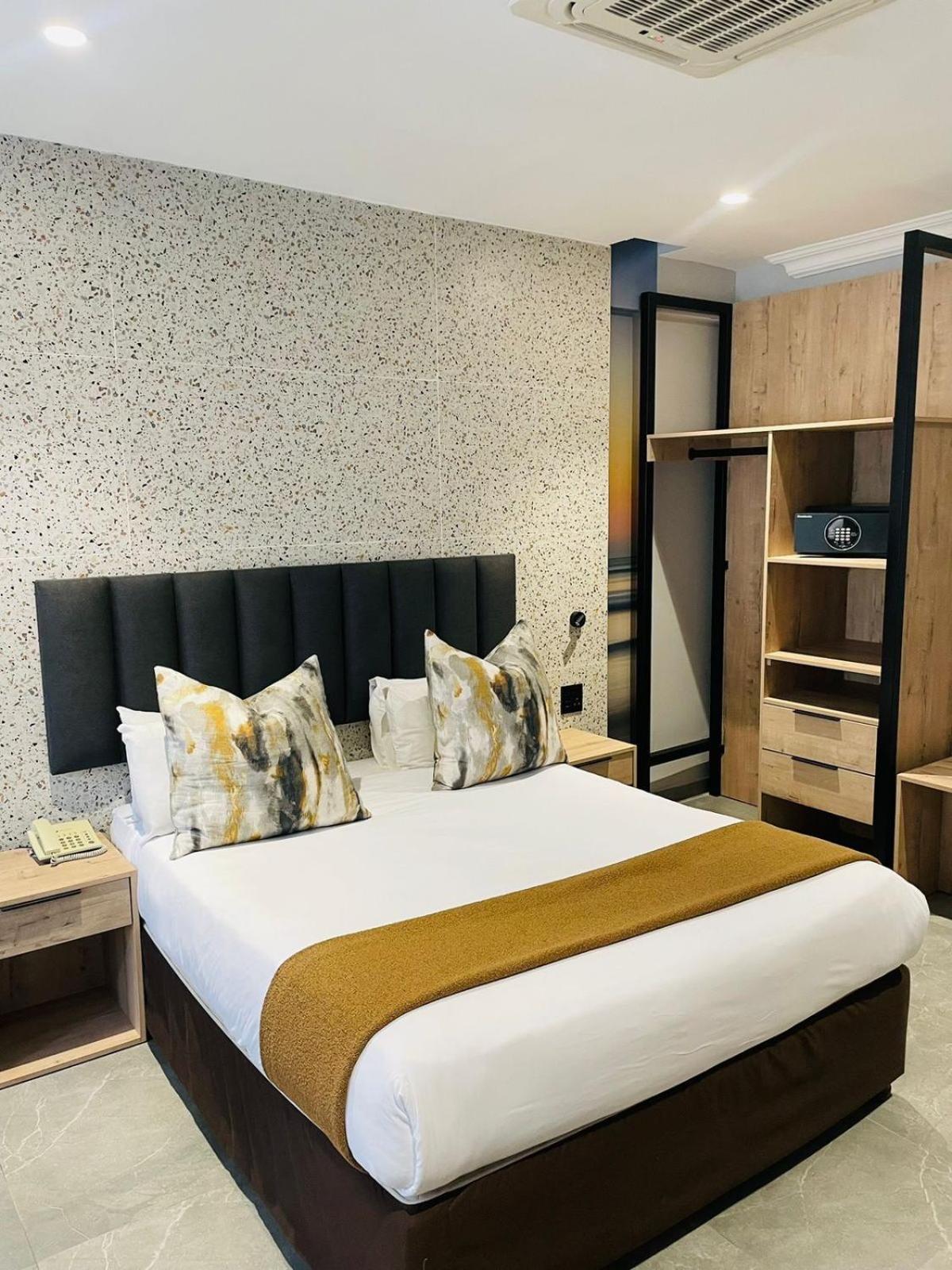 Grand Deluxe Double Room photo 2