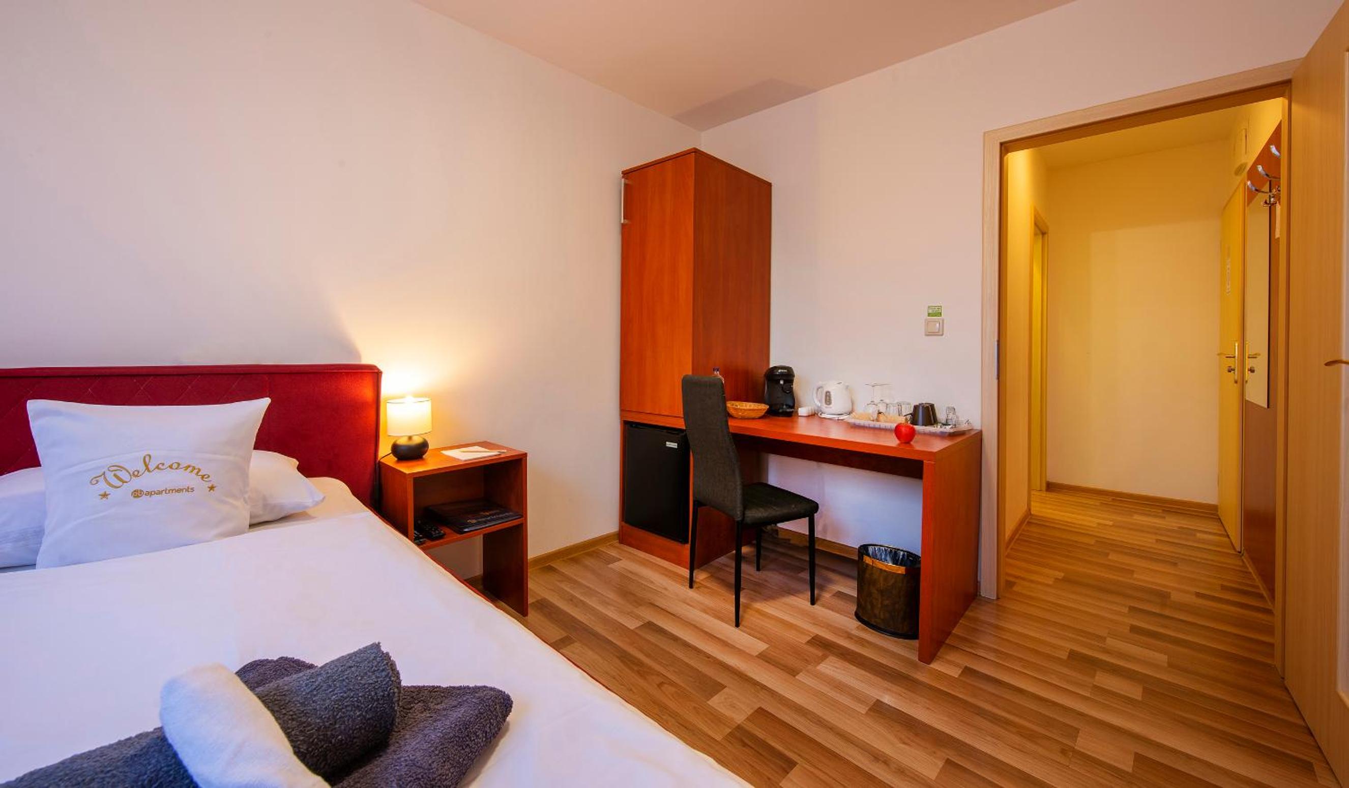 Standard Double Room photo 3