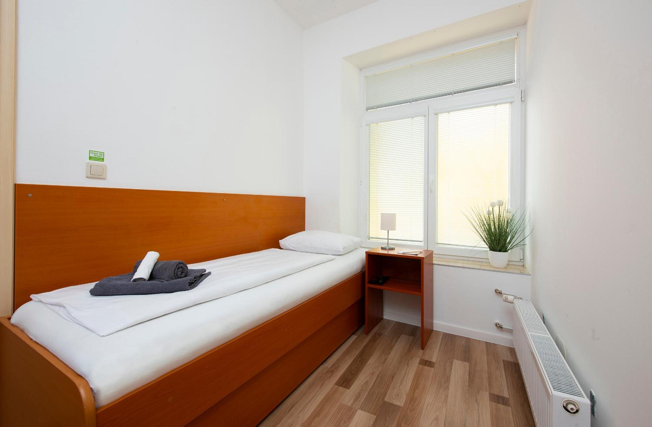 Single Room photo 2