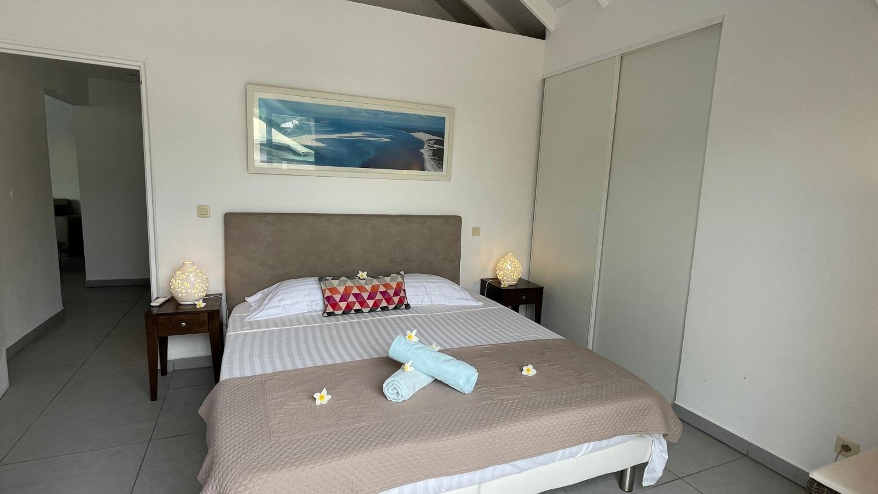 Three-Bedroom Villa photo 2