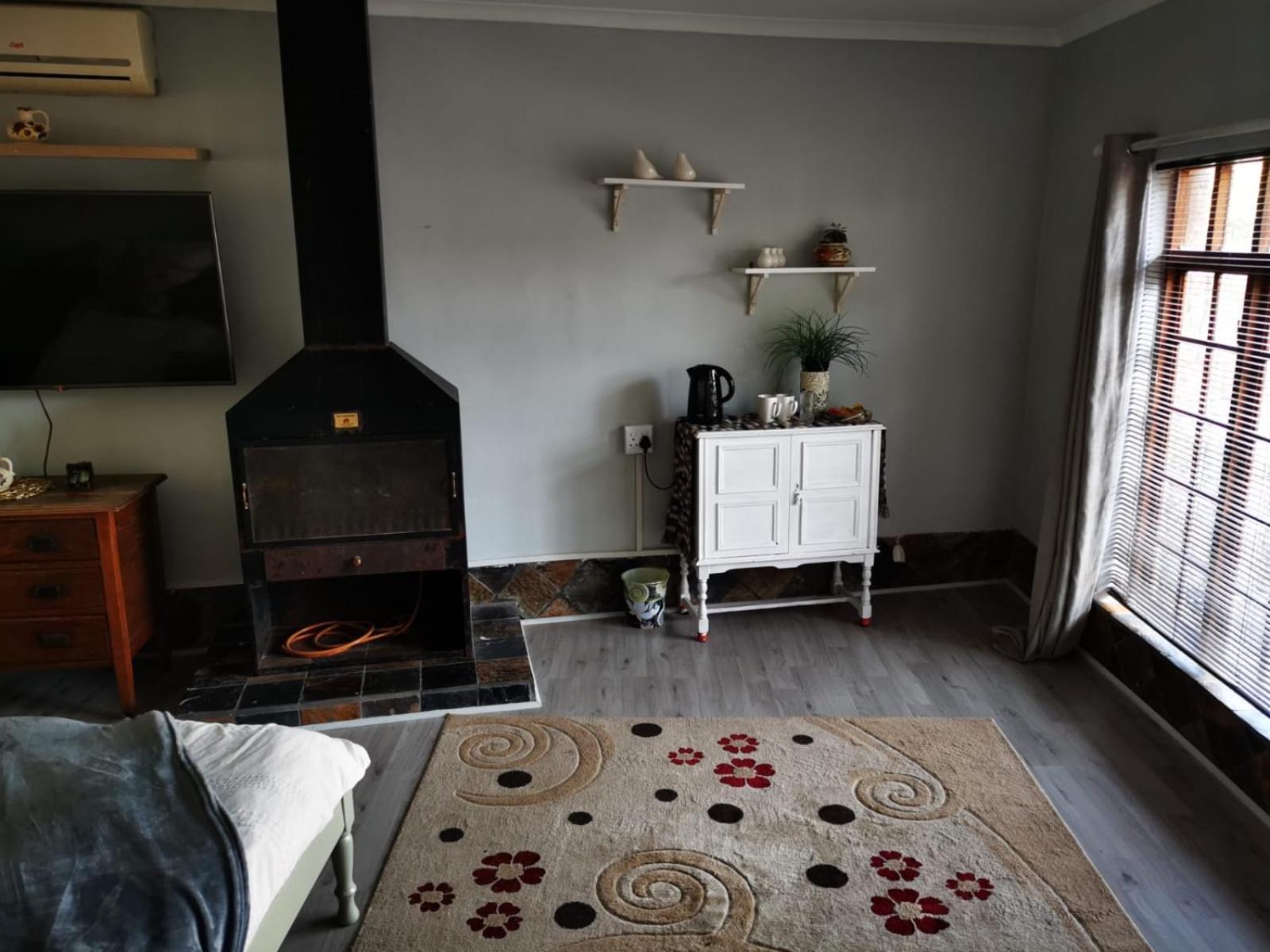 Deluxe King Room - Photo 4