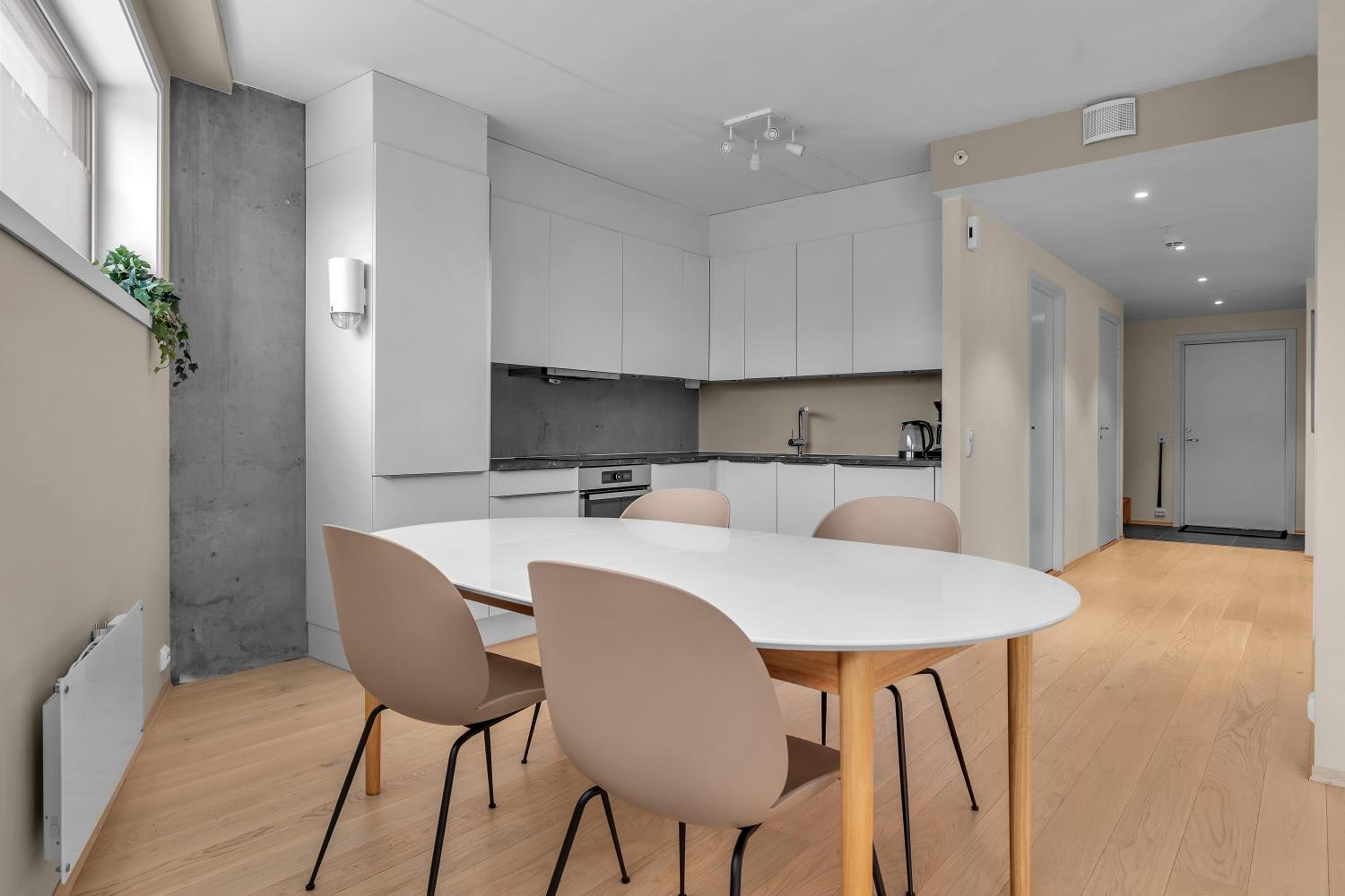 Apartment with Spa Bath - Photo 6