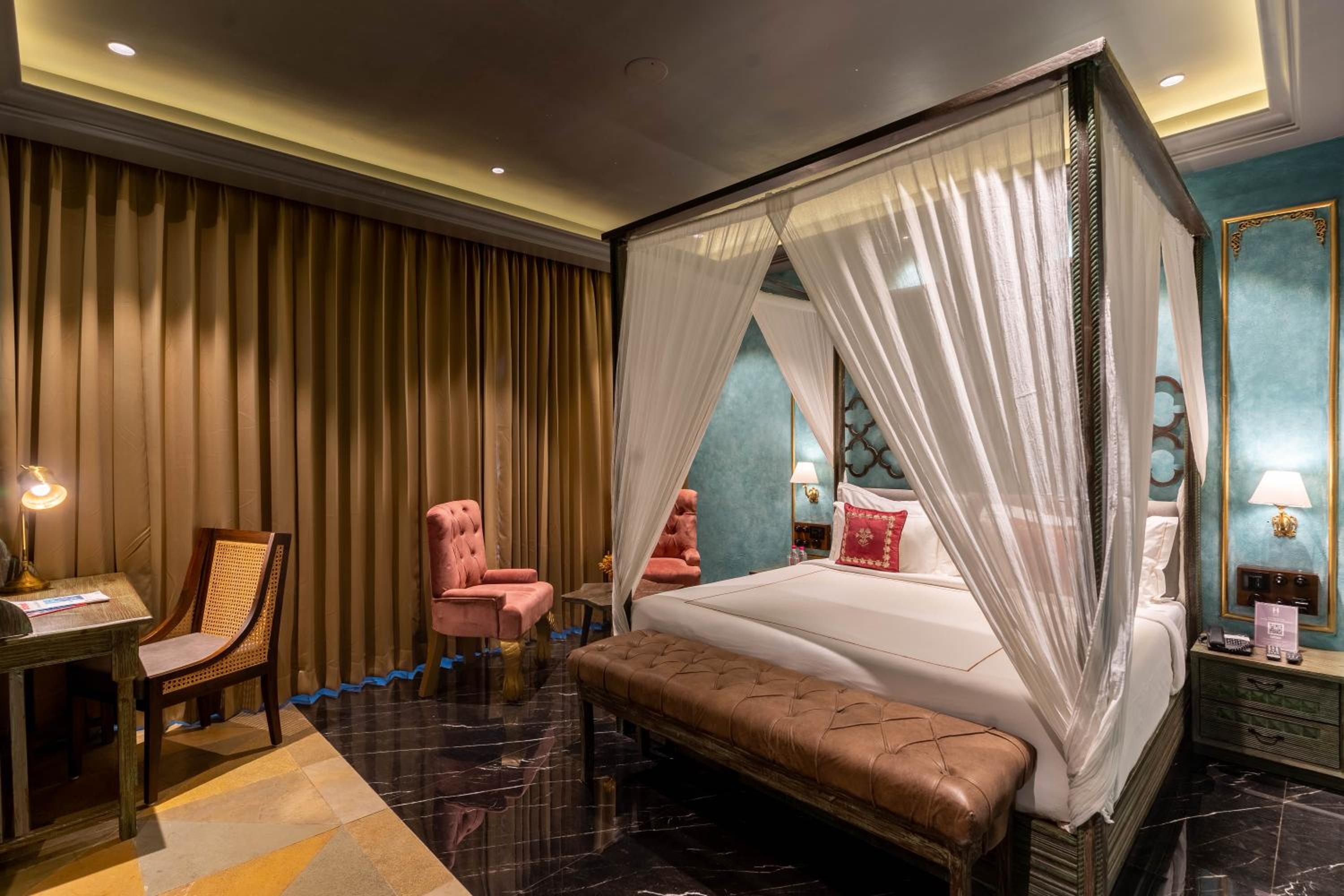 Superior Suite - Photo 2
