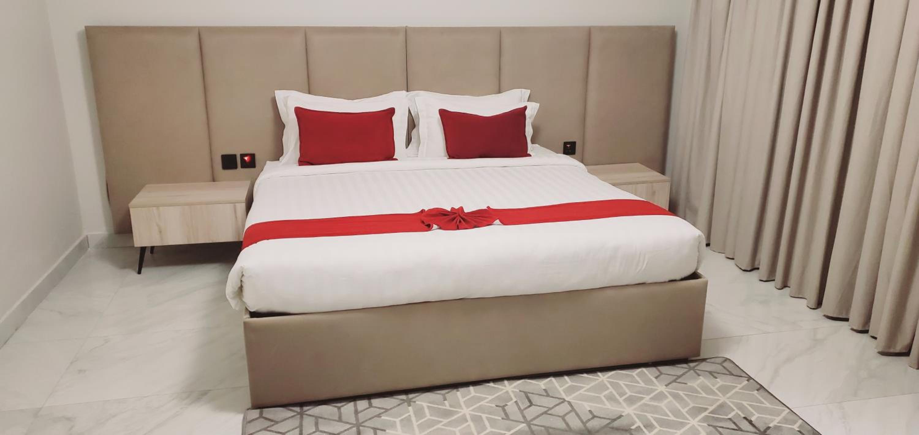 Standard Double Room - Photo 8