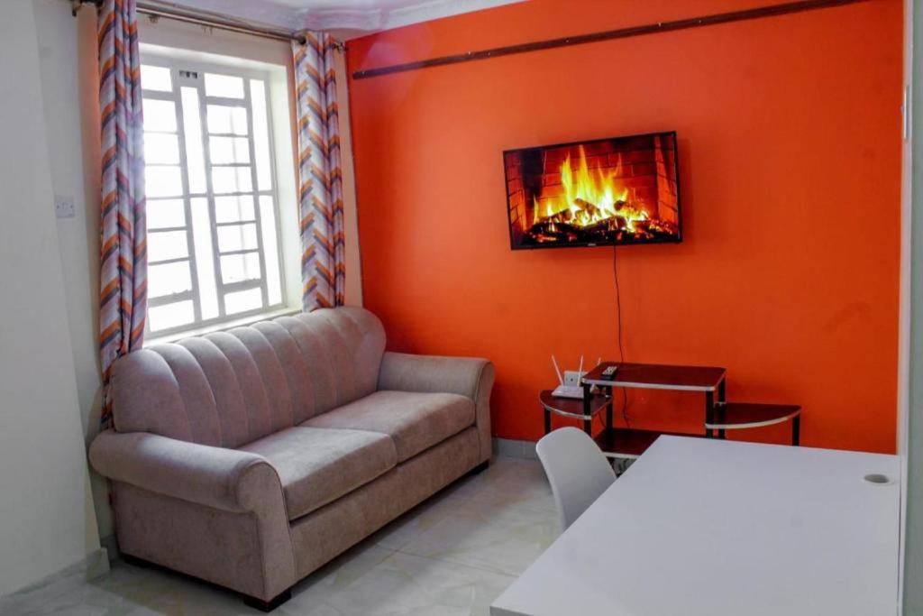 One-Bedroom Apartment - Photo 1