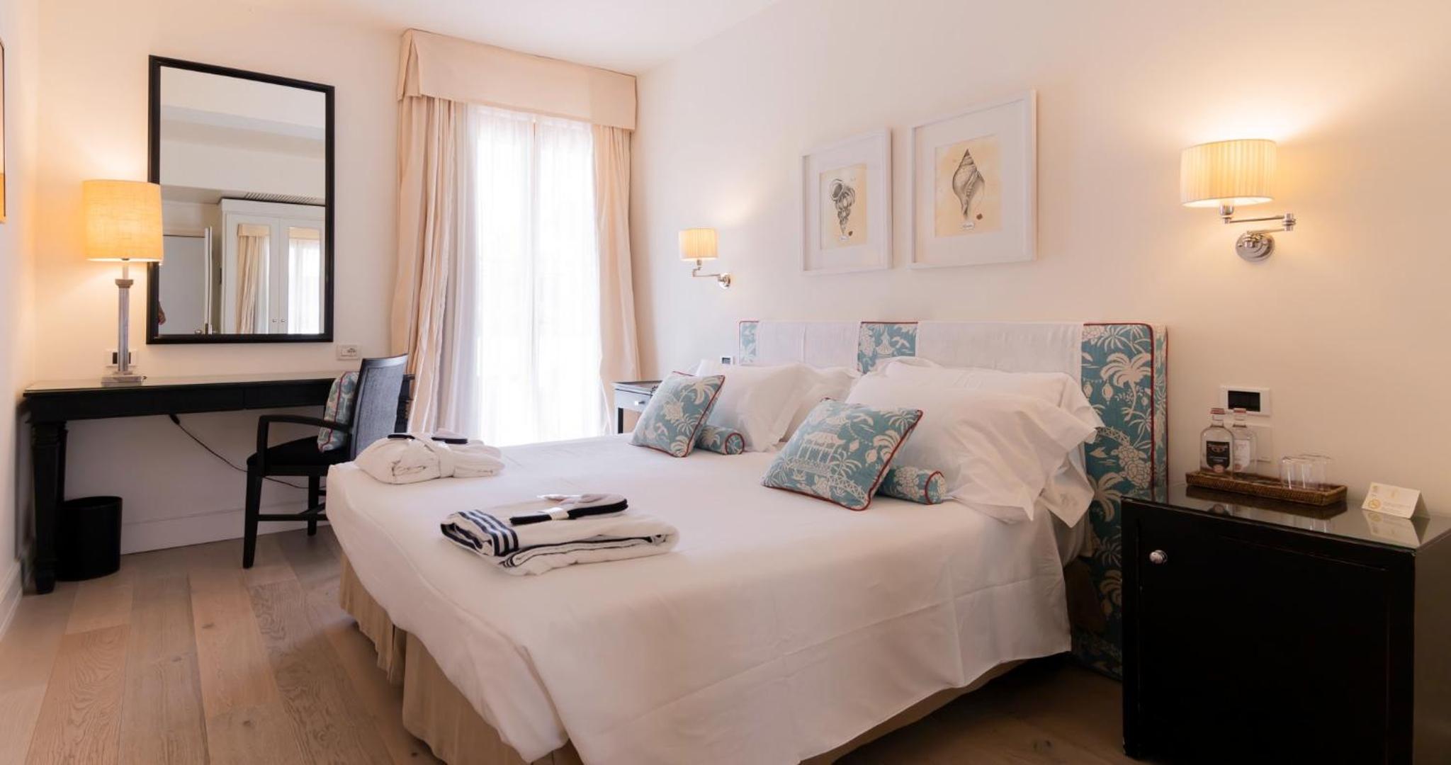 Standard Double Room - Photo 3