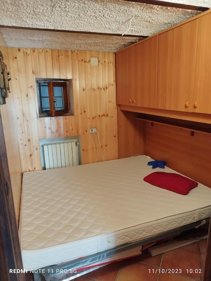 One-Bedroom House photo 1