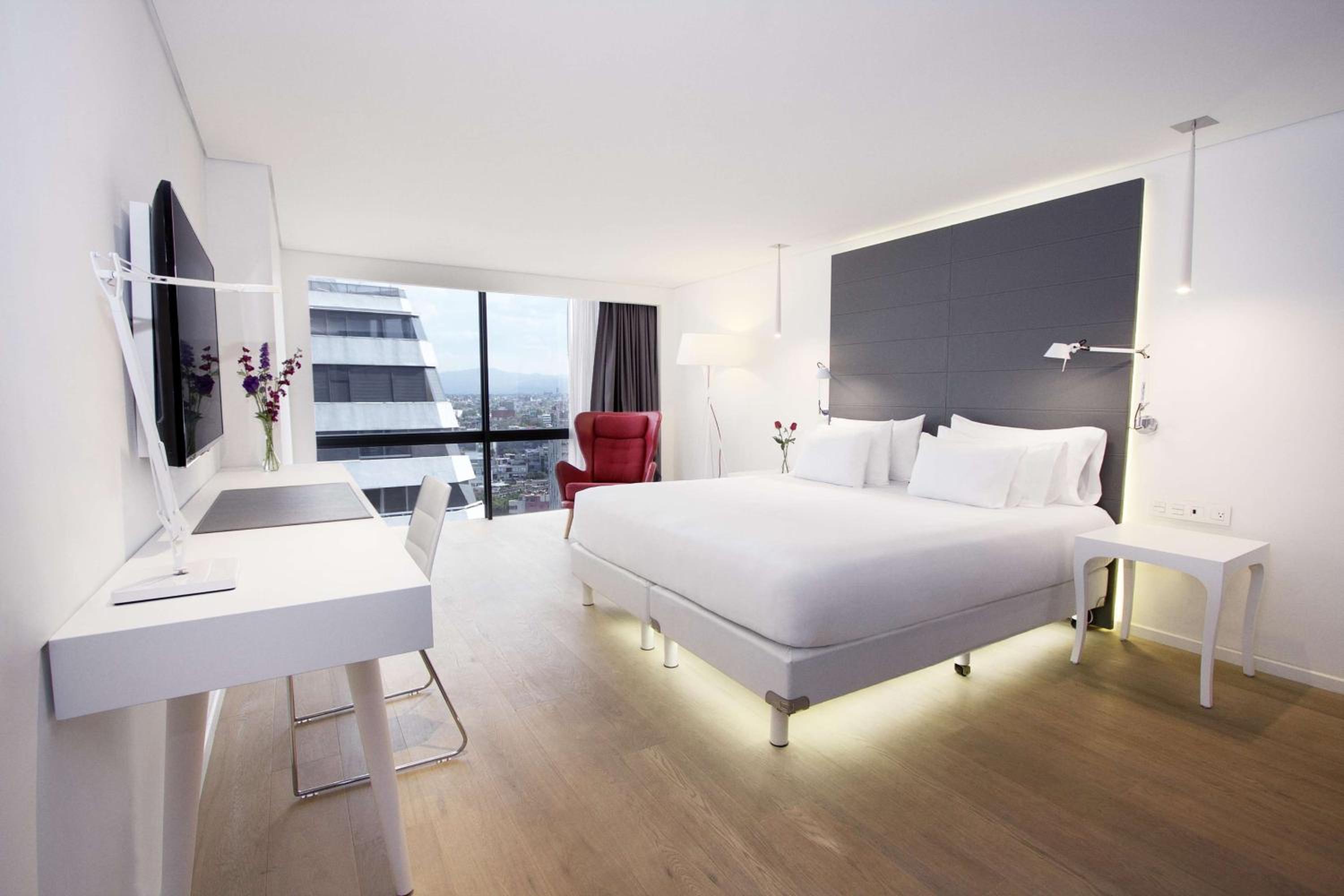 Premium Double or Twin Room - Photo 5