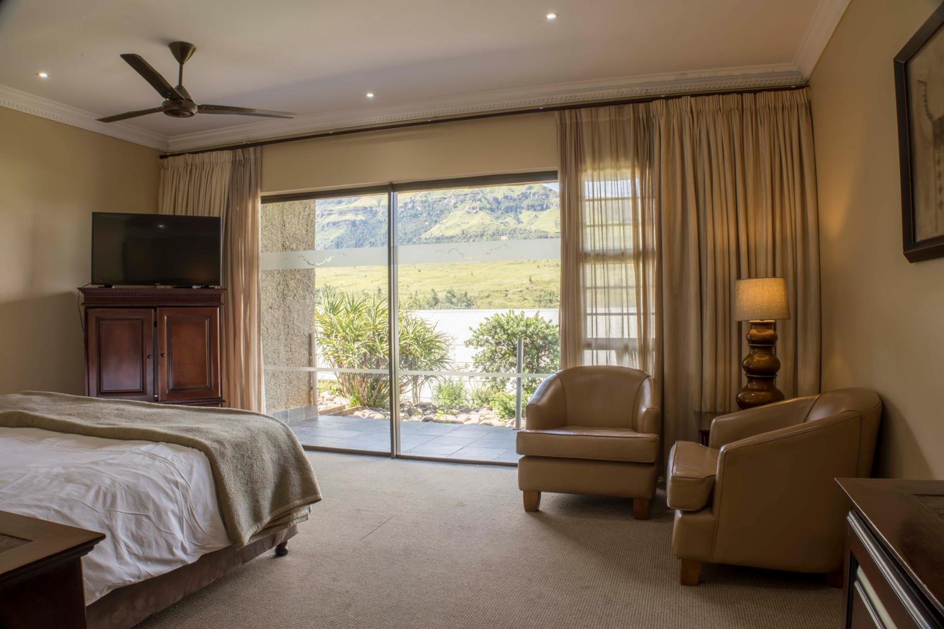 Superior Double or Twin Room photo 3