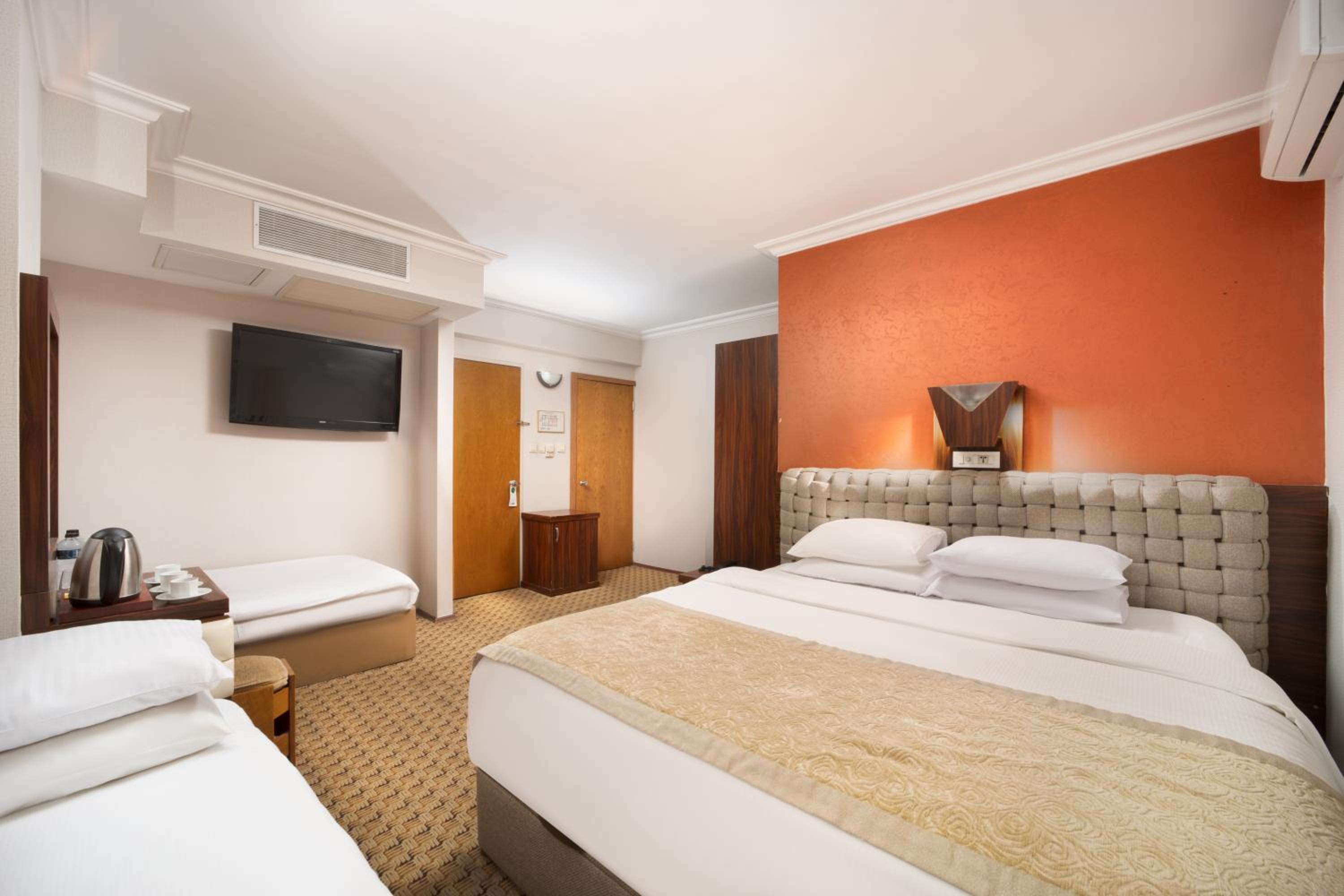 Quadruple Room photo 1