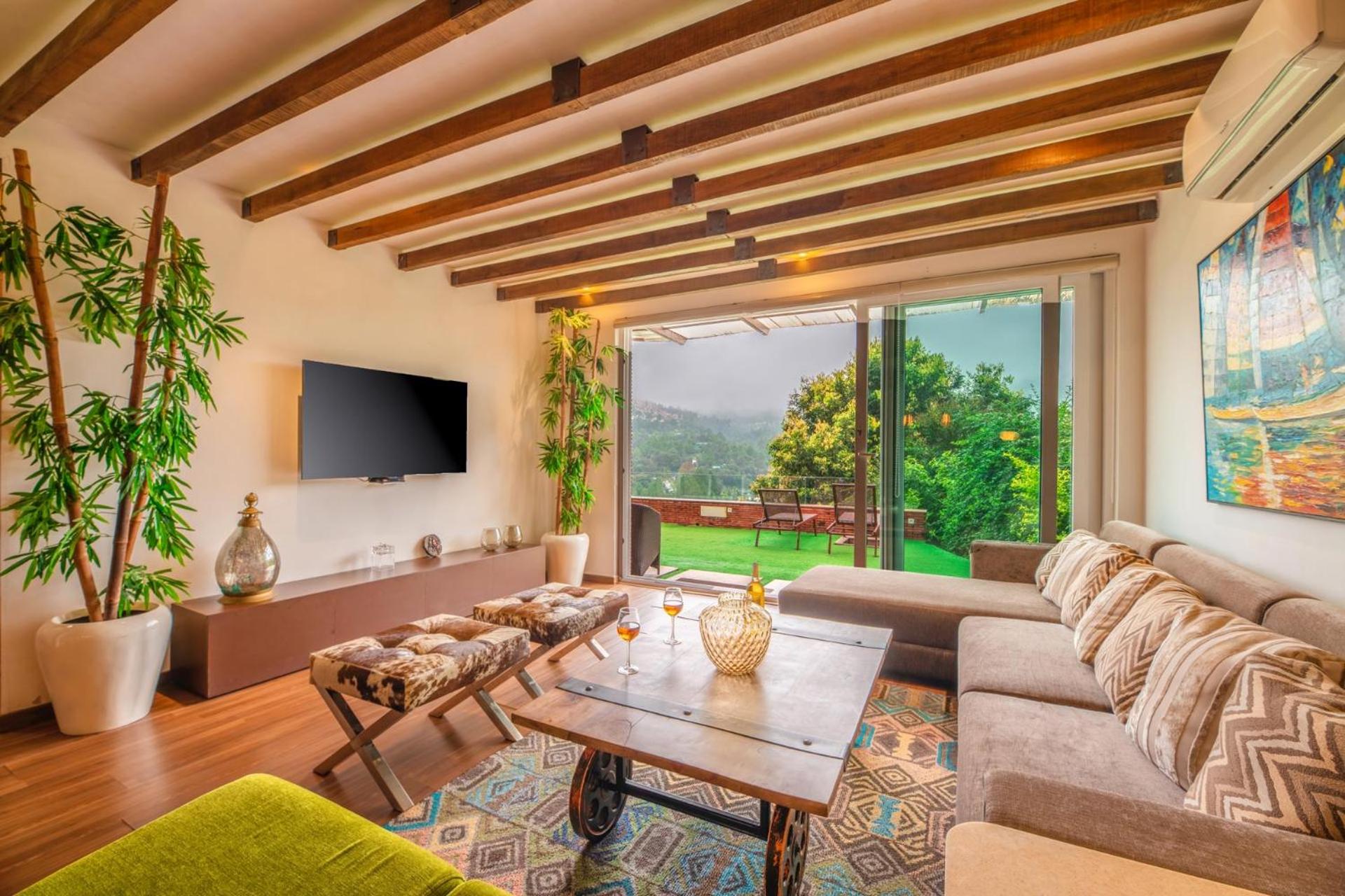 Three-Bedroom Villa photo 3