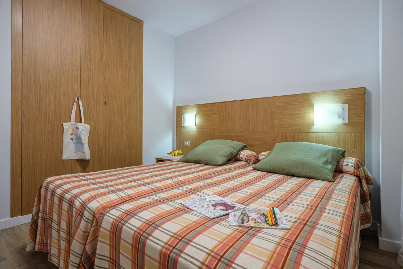 One-Bedroom Superior Apartment with Terrace (2 adults + 2 children from 2 to 11) photo 3
