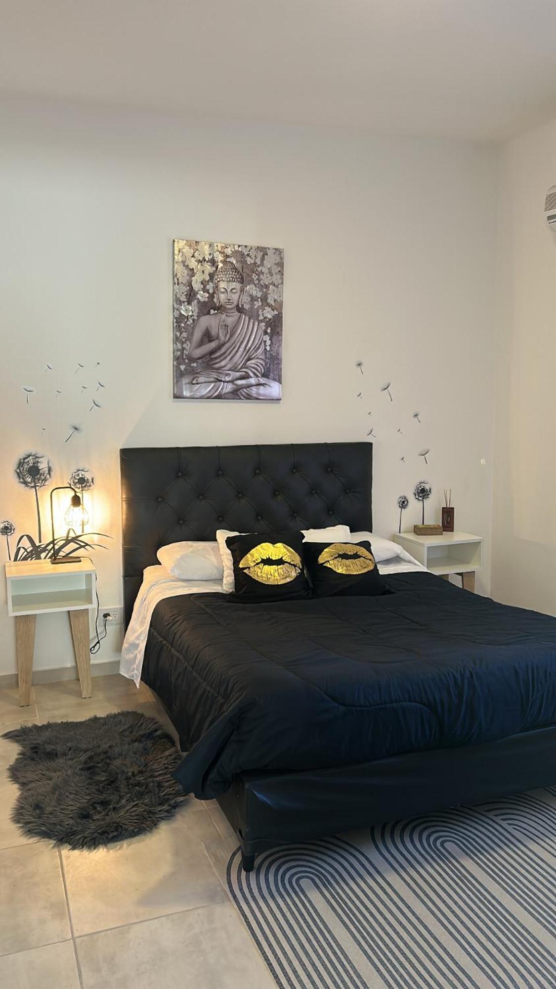 Double Room with Shared Bathroom photo 1
