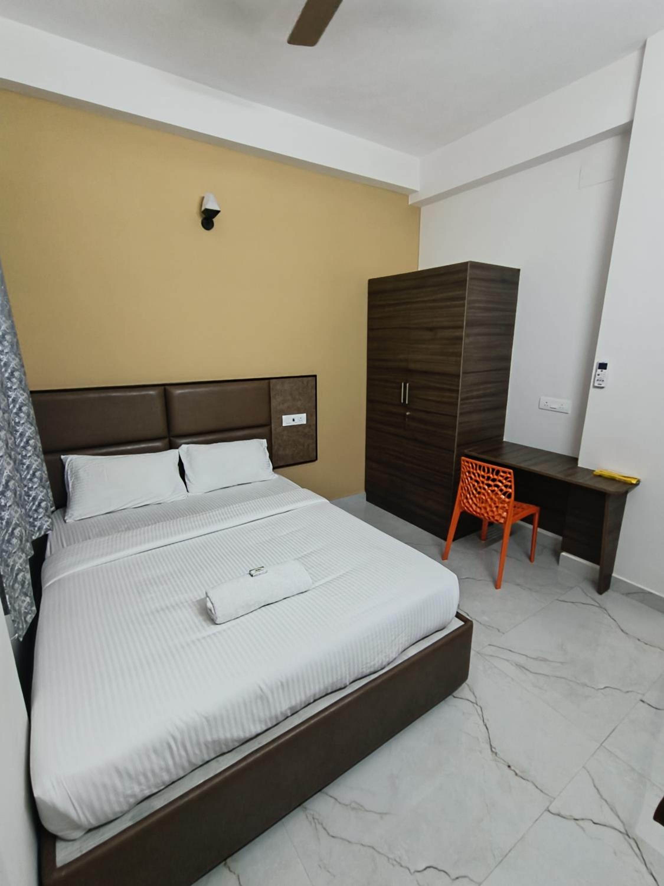 Queen Room