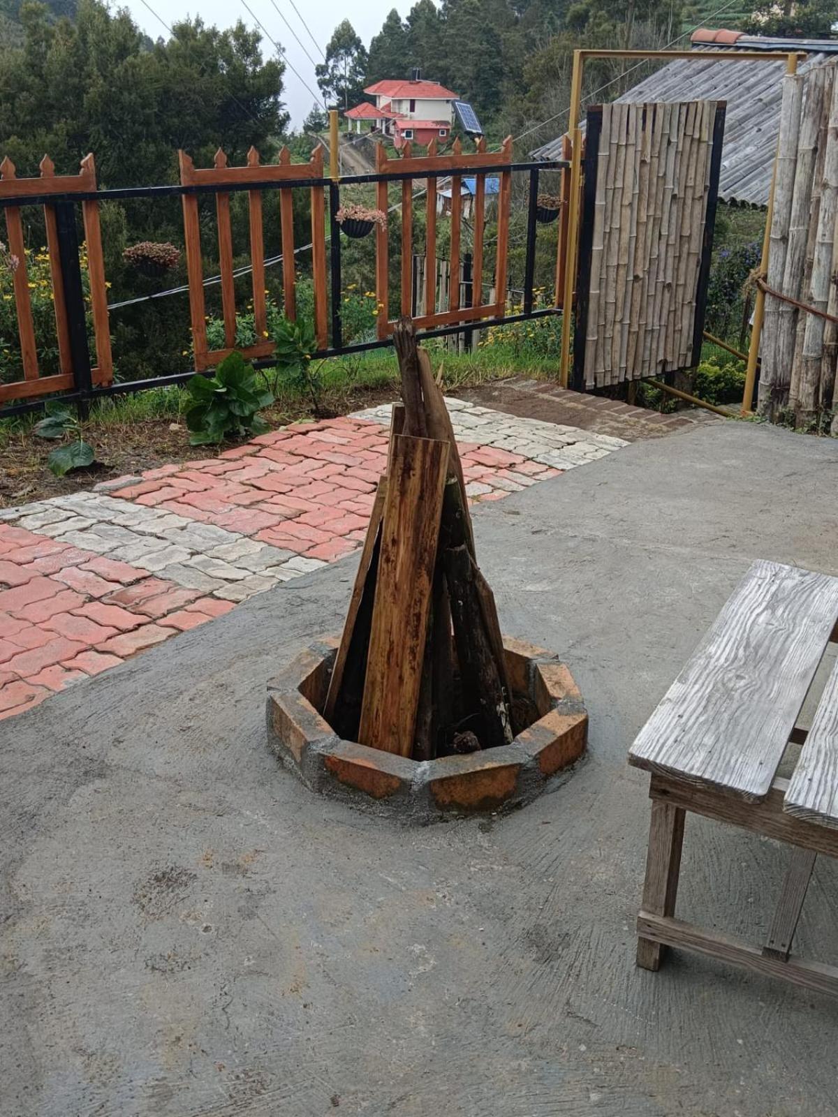 Studio with Mountain View - Photo 7