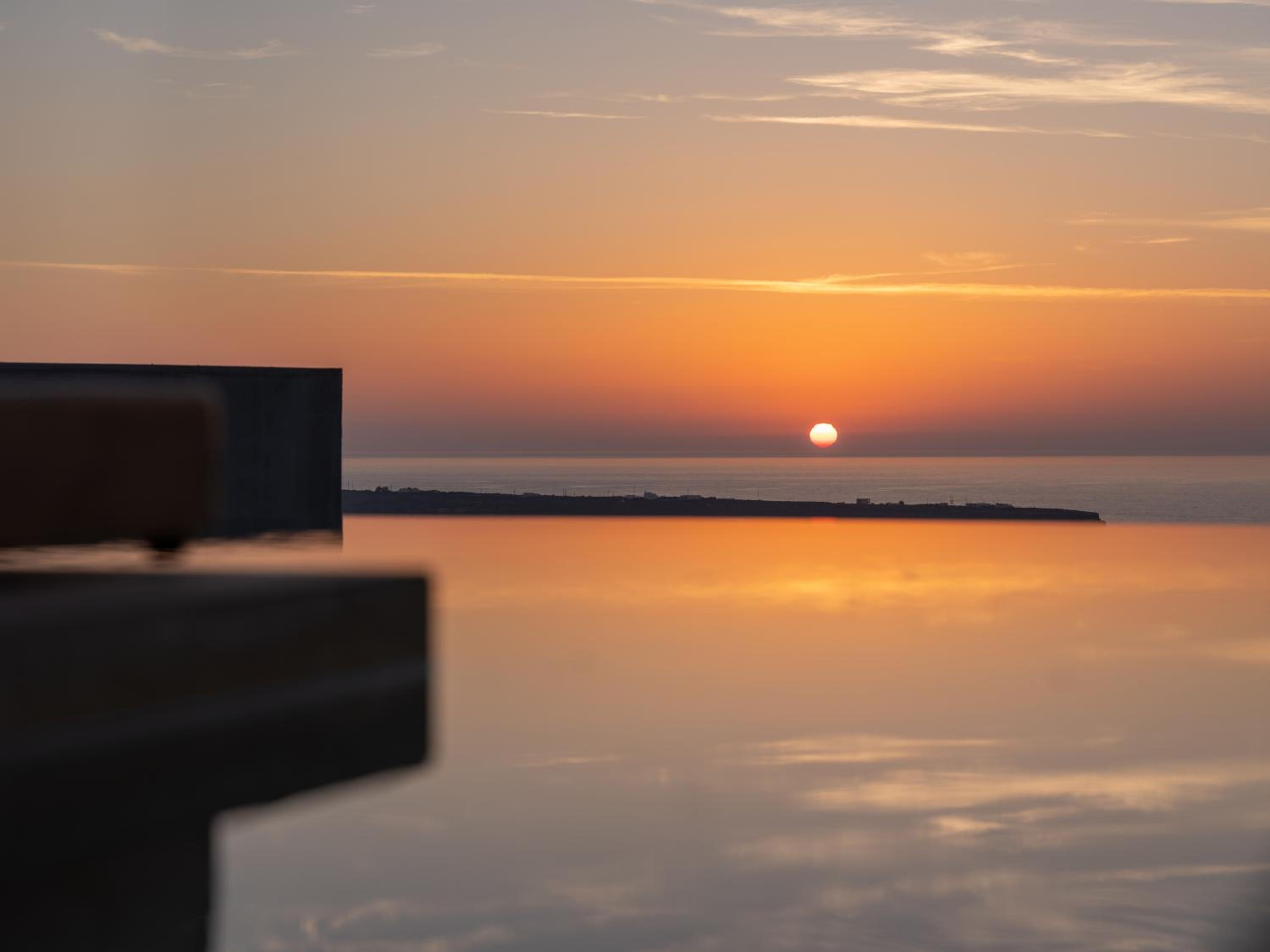 Unwind Sunset & Sea View Junior Suite with Pool - Photo 5