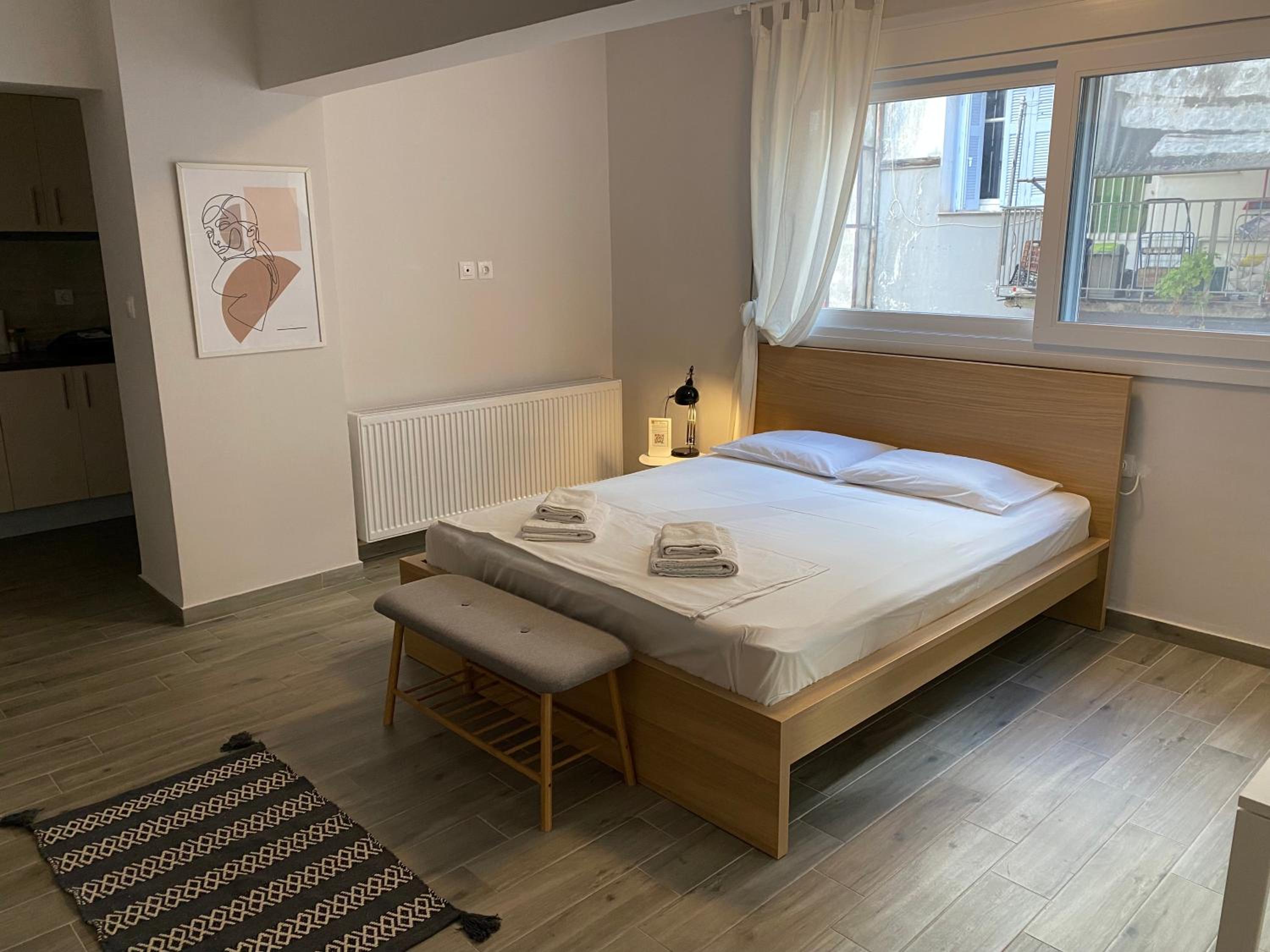 One-Bedroom Apartment - Photo 15