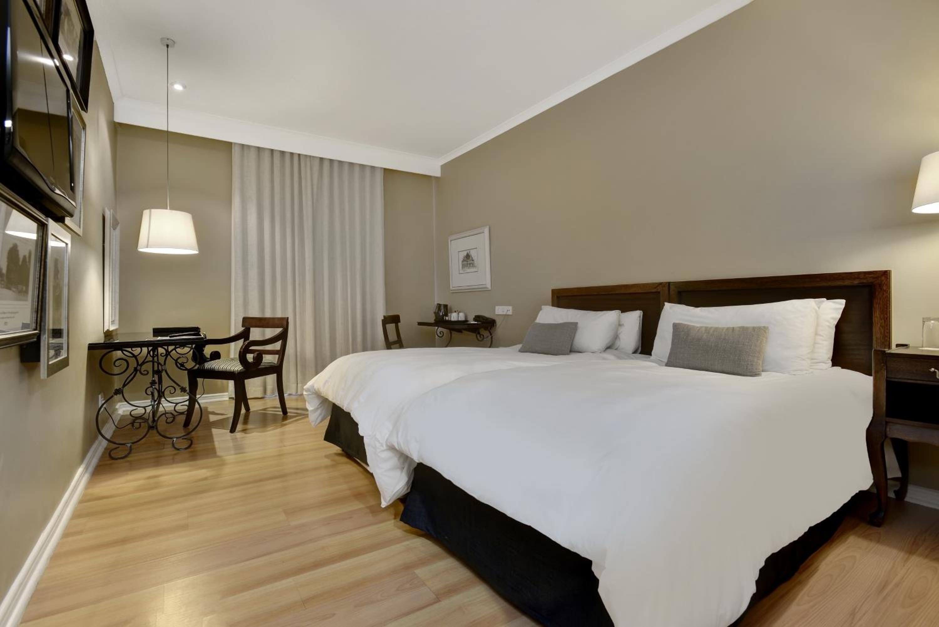 Larger Guest room, 2 Double - Photo 3