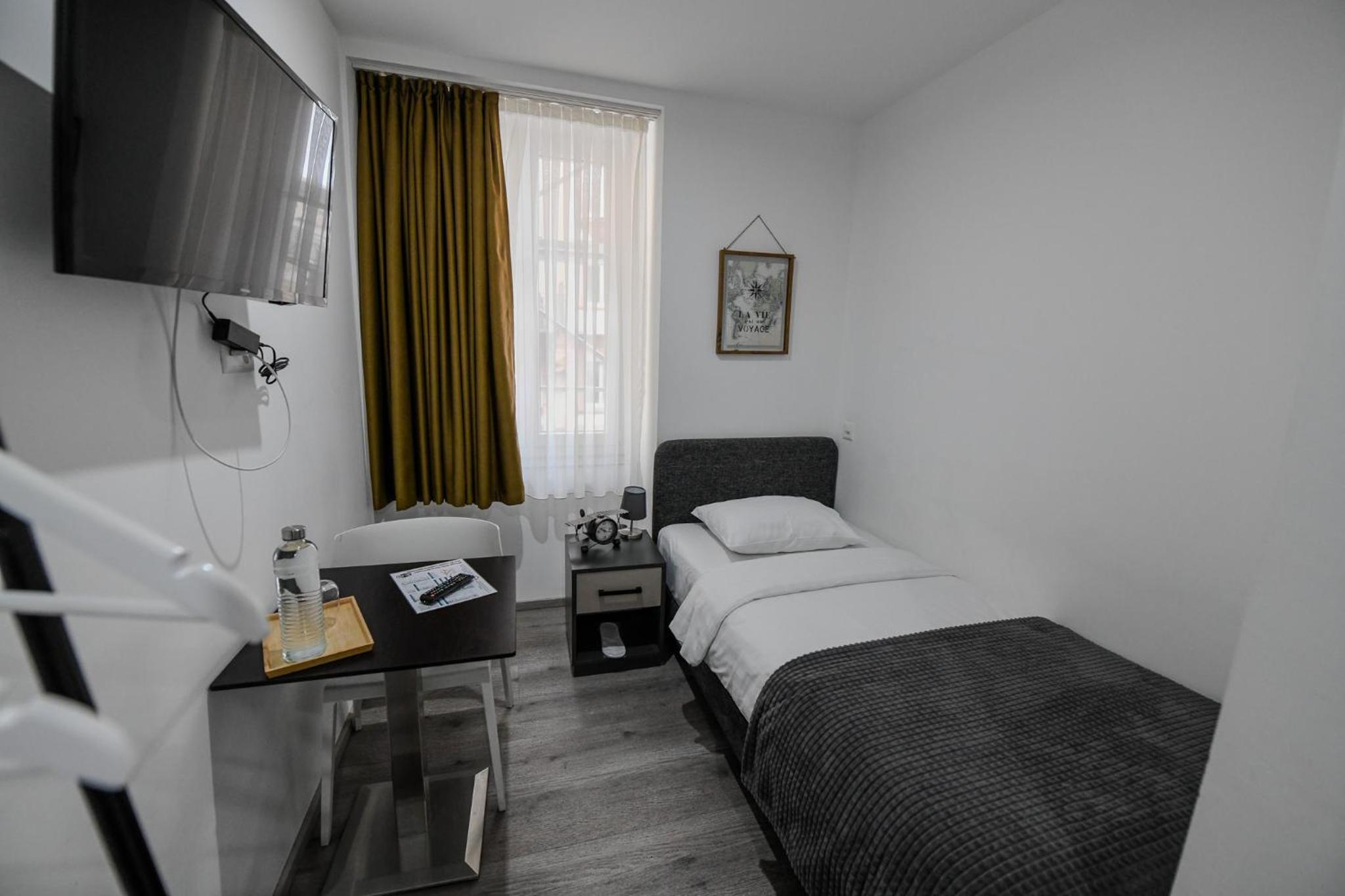 Single Room with Private Bathroom
