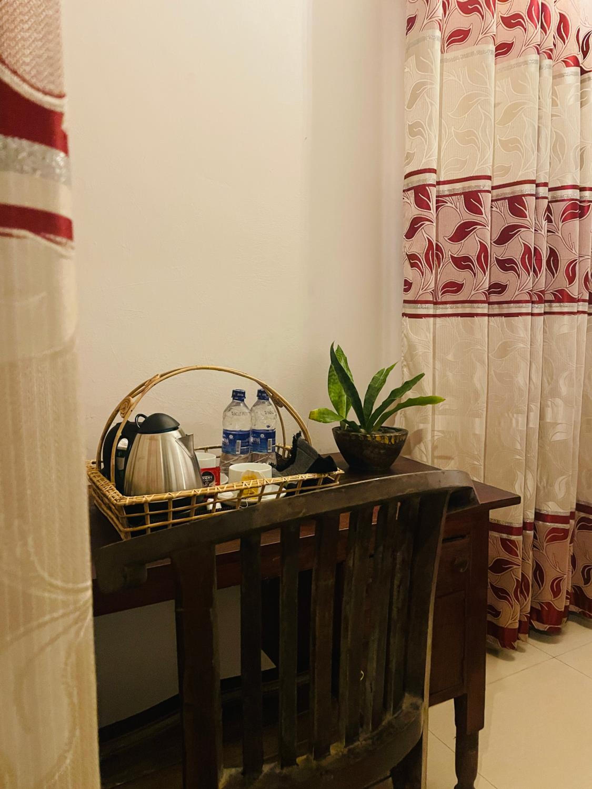 Budget Double Room photo 3