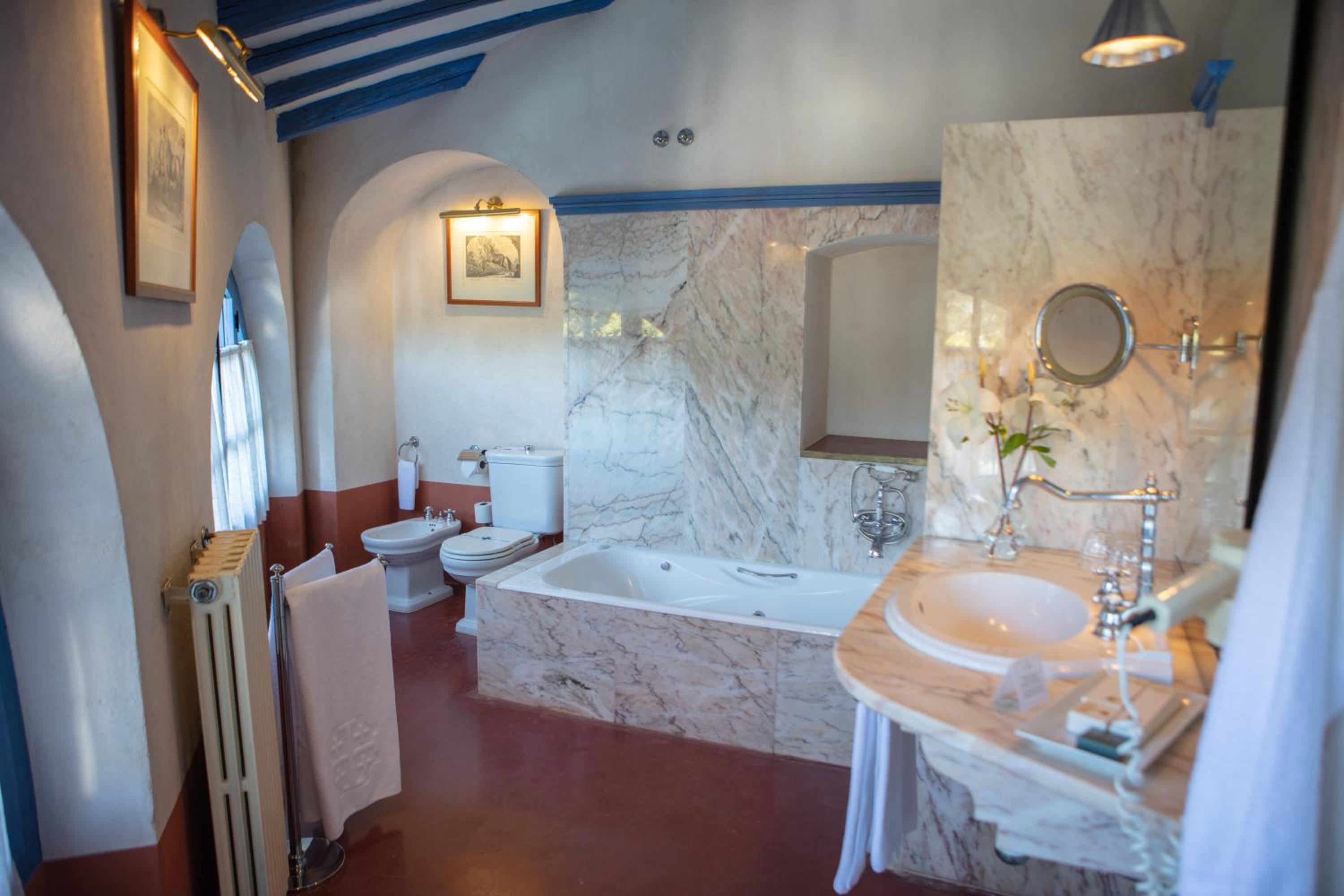 Junior Suite - Photo 11