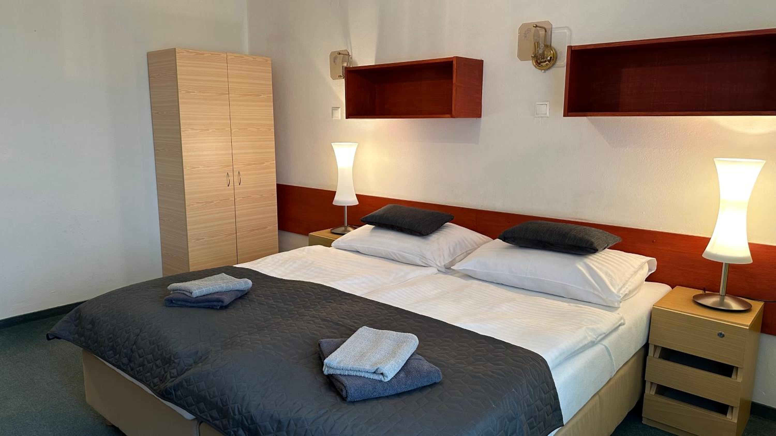 Economy Double Room photo 2