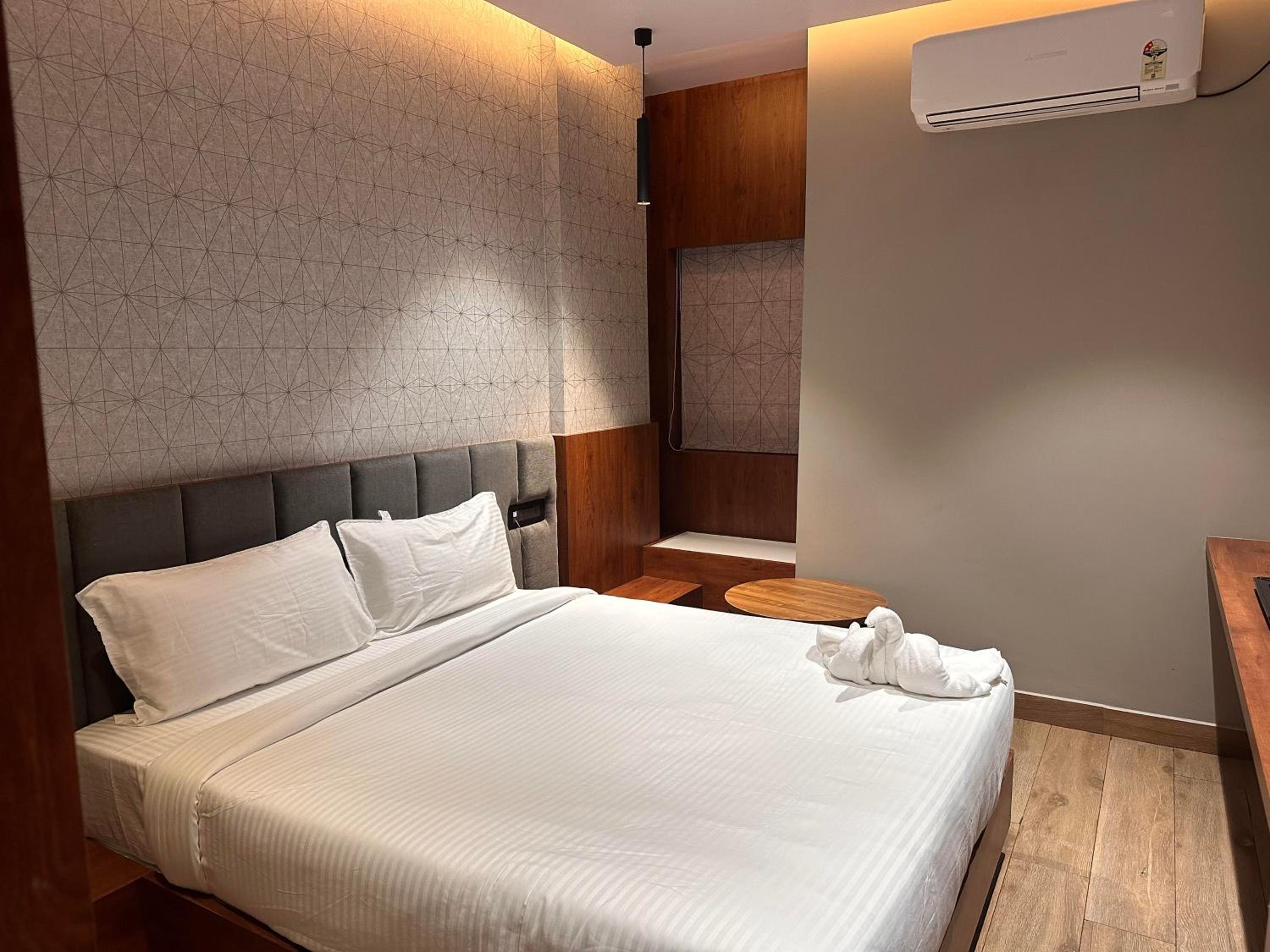 Double Room - Photo 4