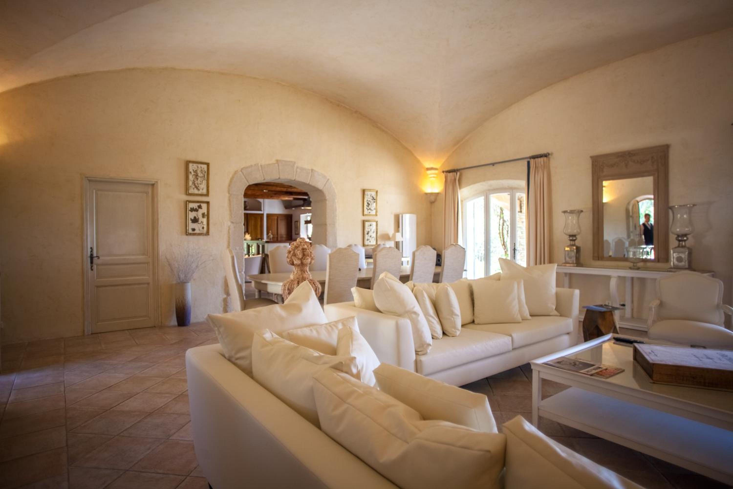 Grand Prestige Suite photo 2