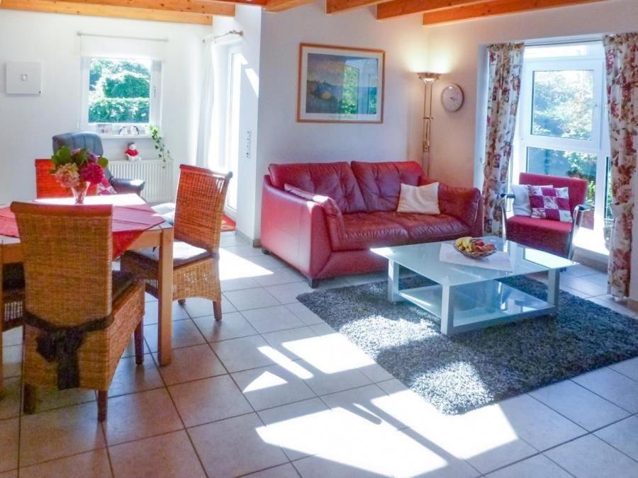 One-Bedroom House photo 1
