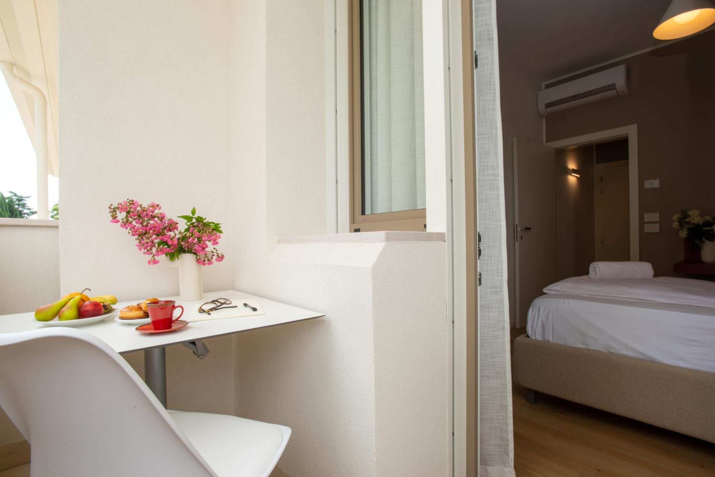 Single Room with Terrace photo 3