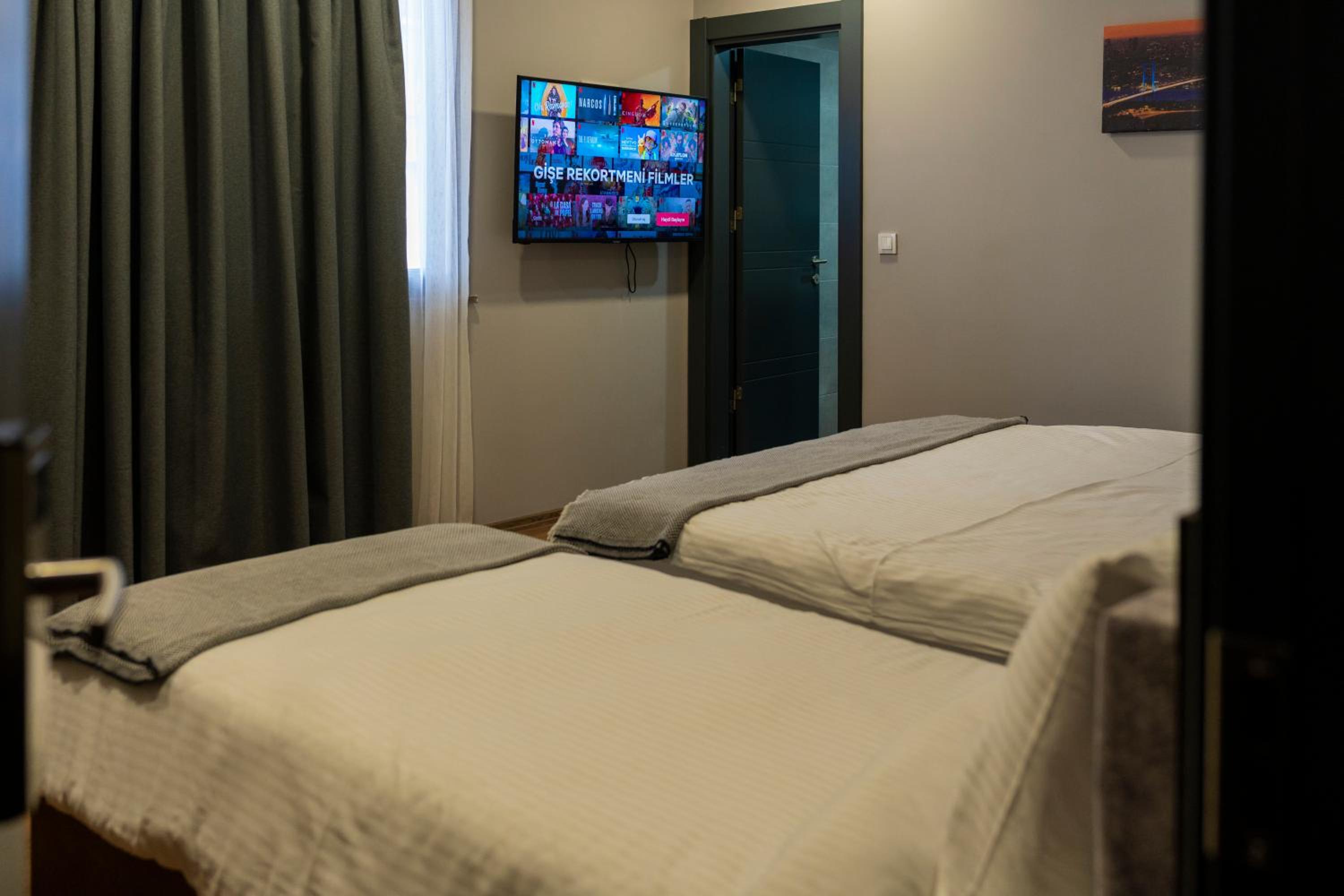 Deluxe Triple Room photo 1