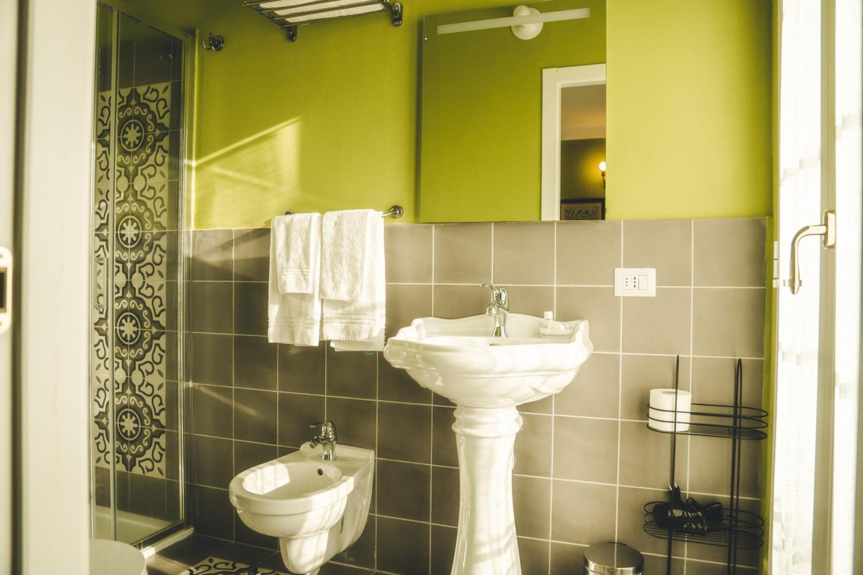 Double Room with Private Bathroom photo 3