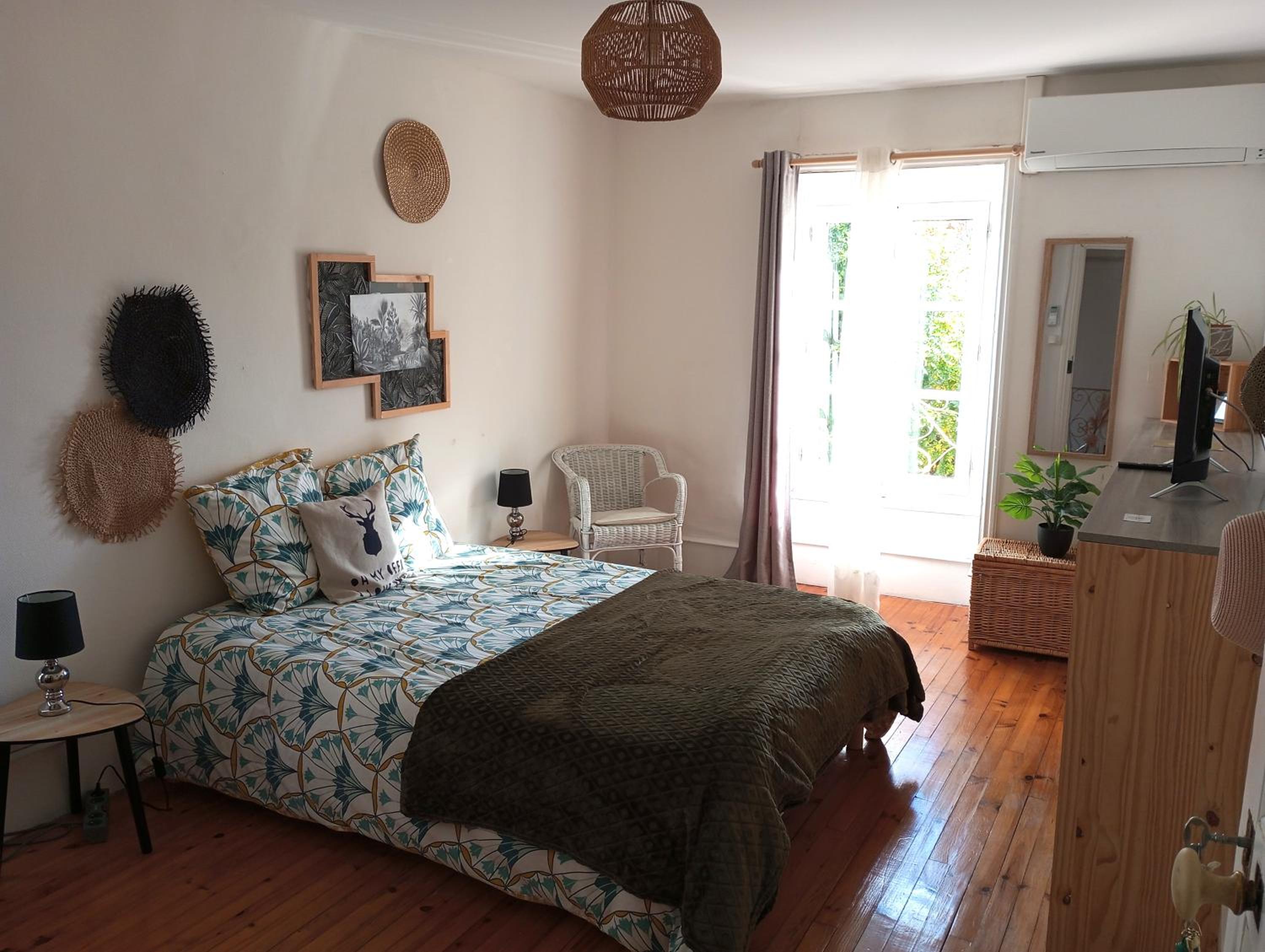 Large Double Room photo 2