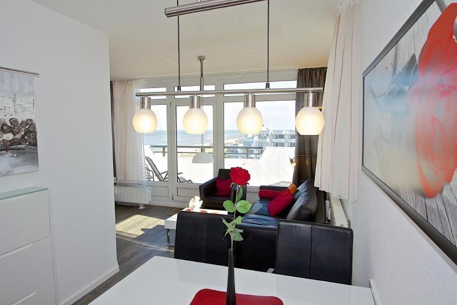 Apartment With Balcony photo 2