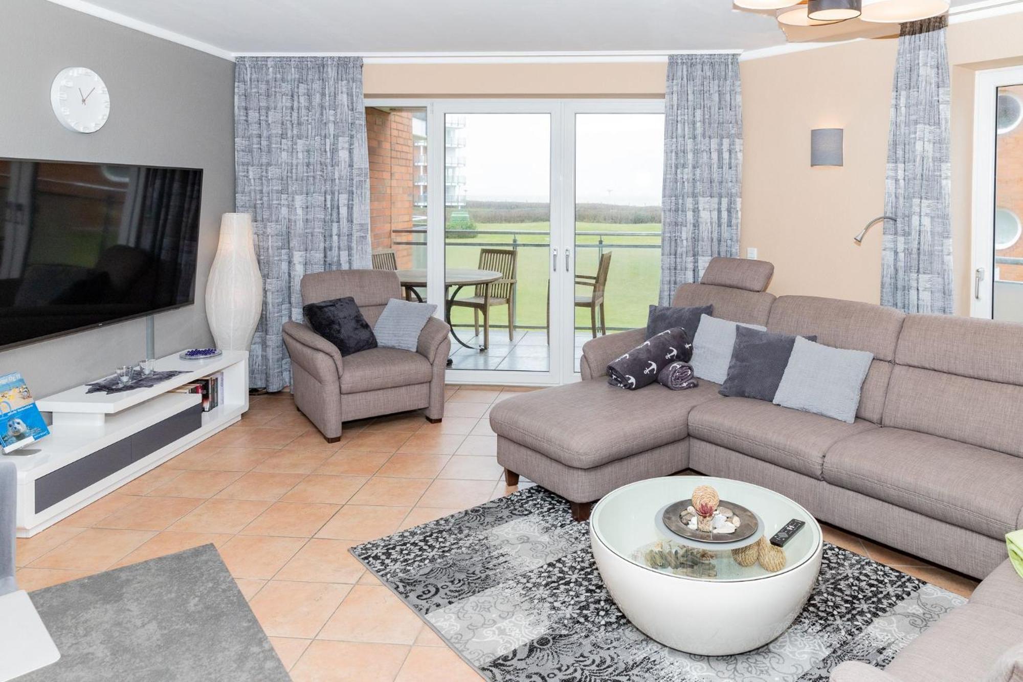 Apartment With Balcony photo 1