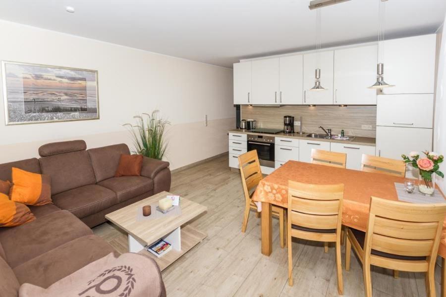 Apartment With Balcony photo 3