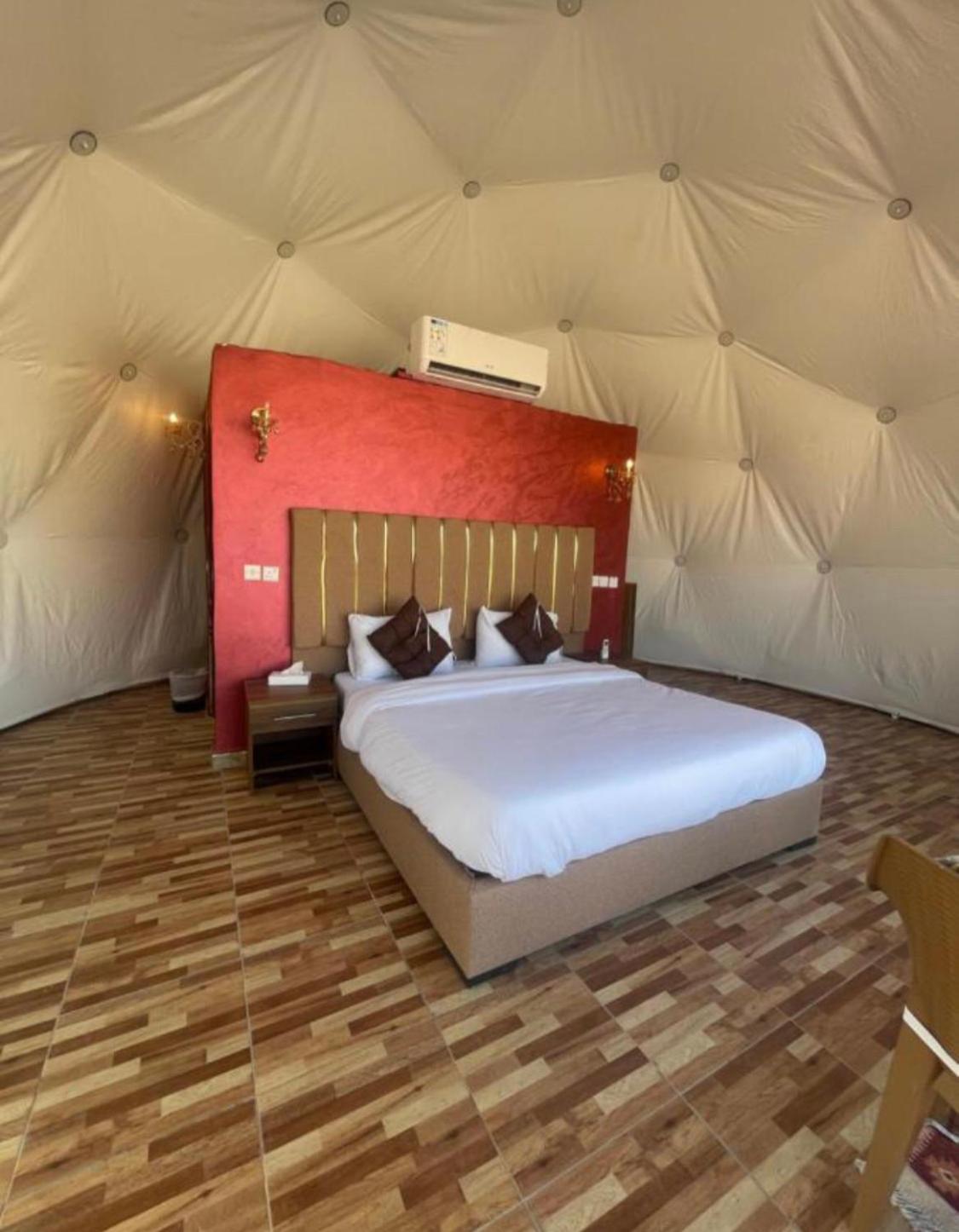 Deluxe Double Room photo 3