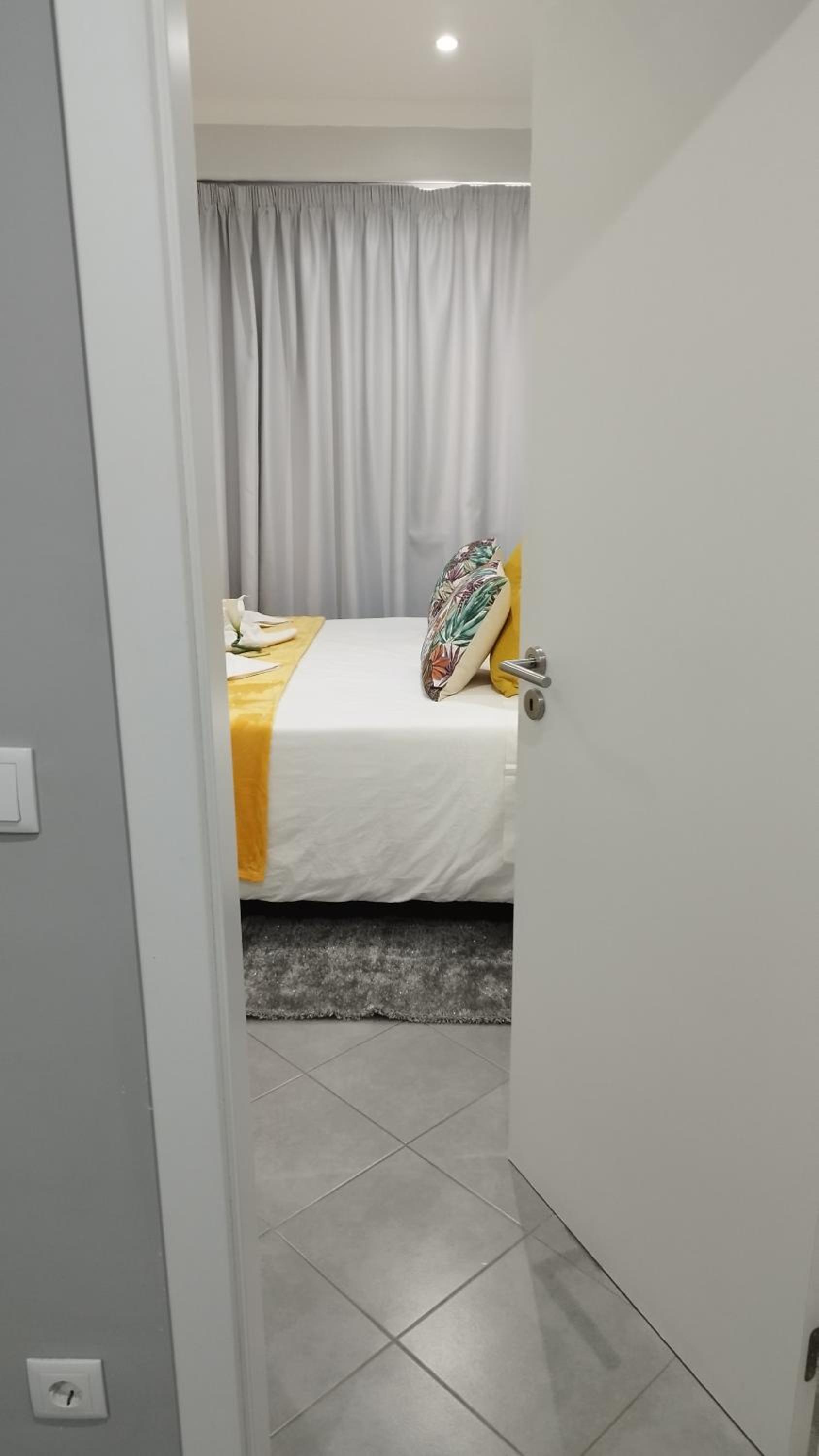 One-Bedroom Apartment - Photo 19