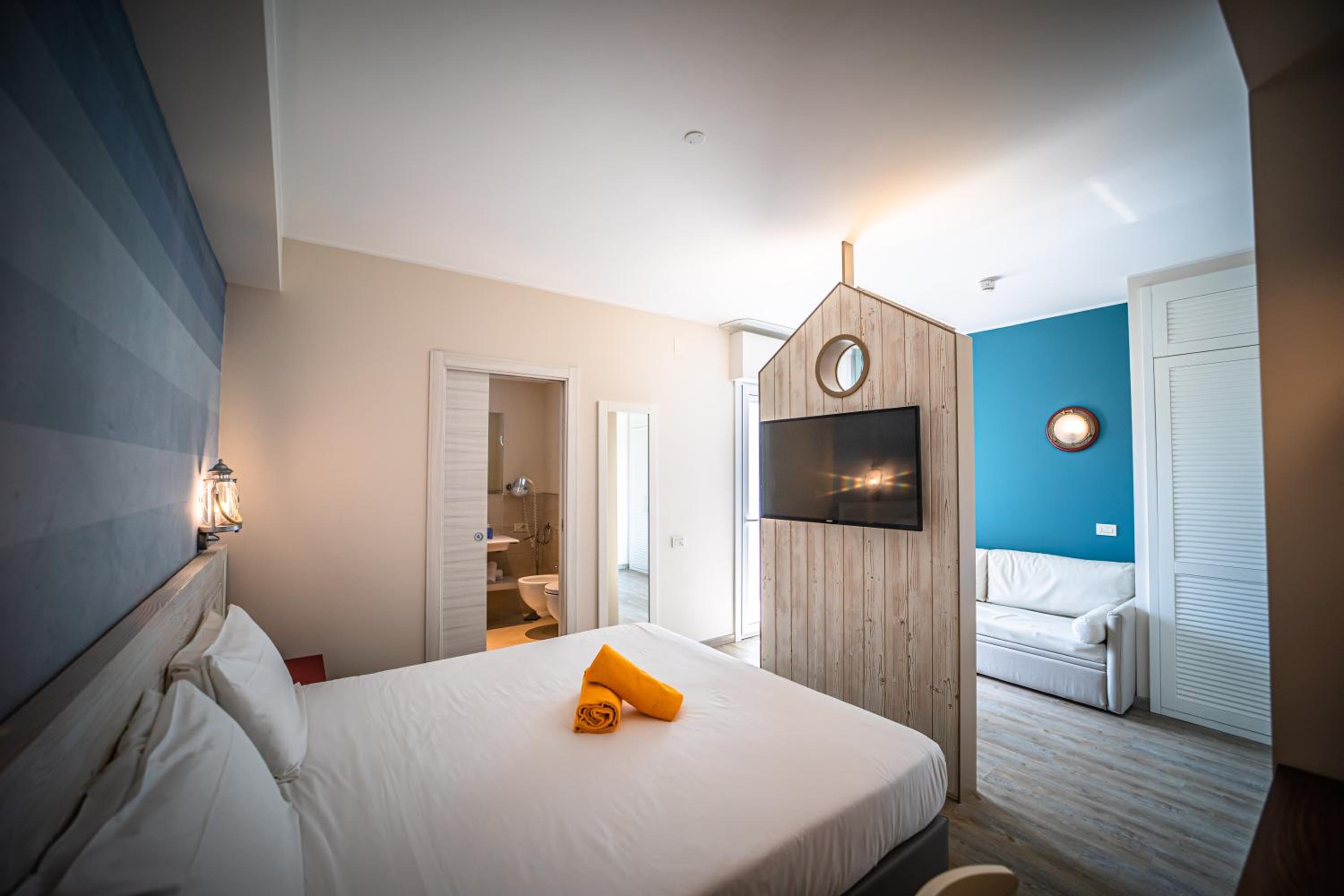Triple Room