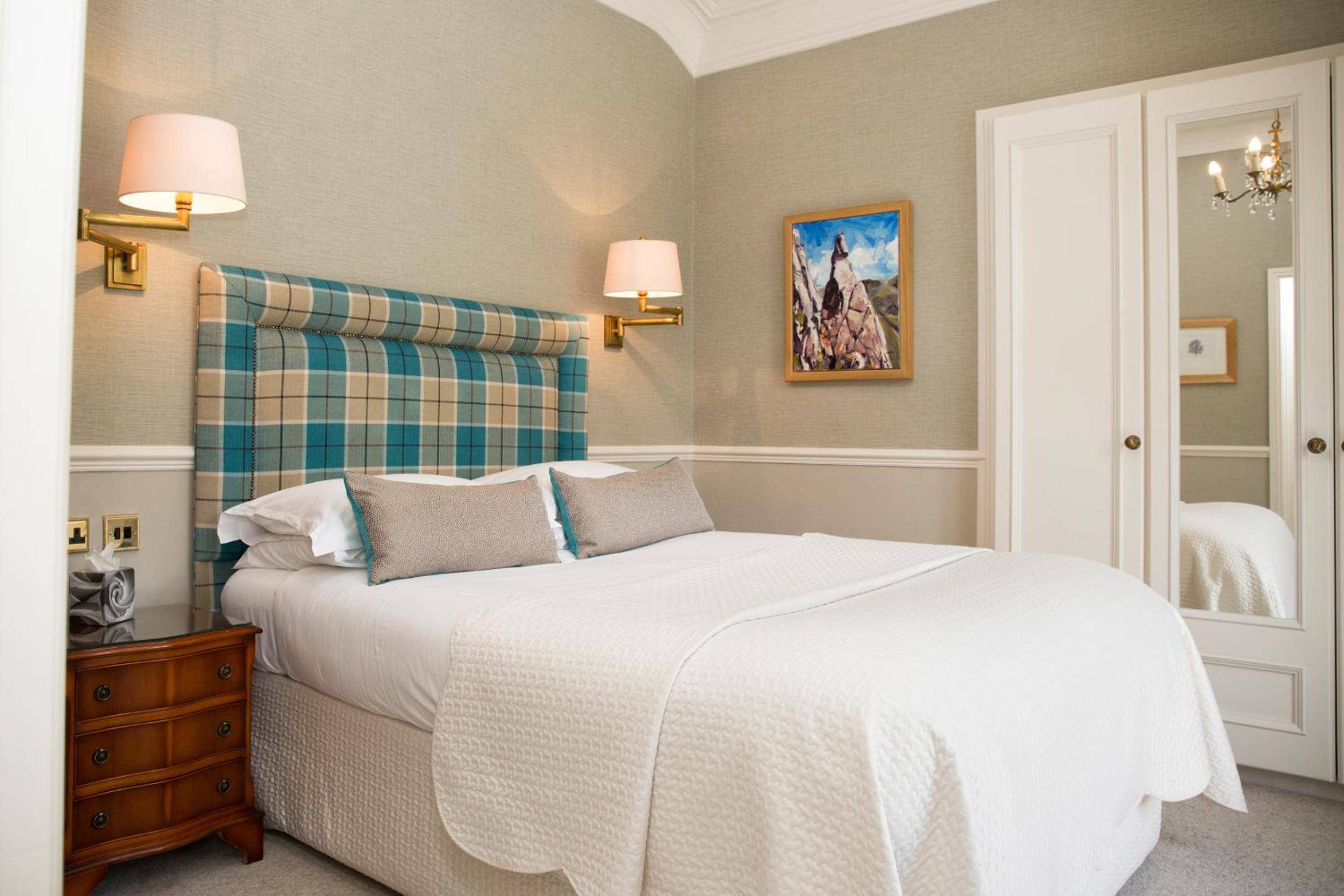 Deluxe King Room photo 3