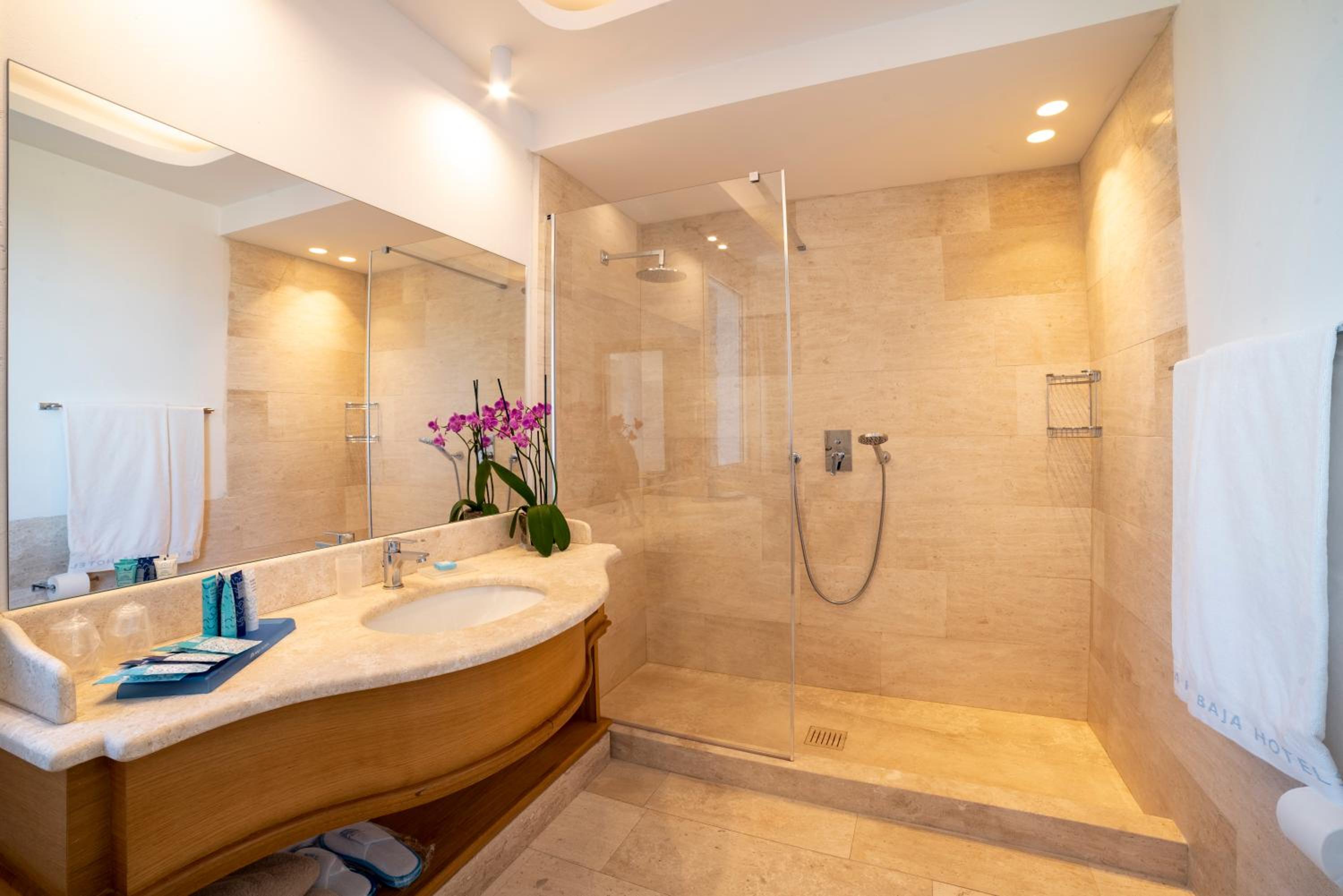 Junior Suite (2 Adults) - Photo 5