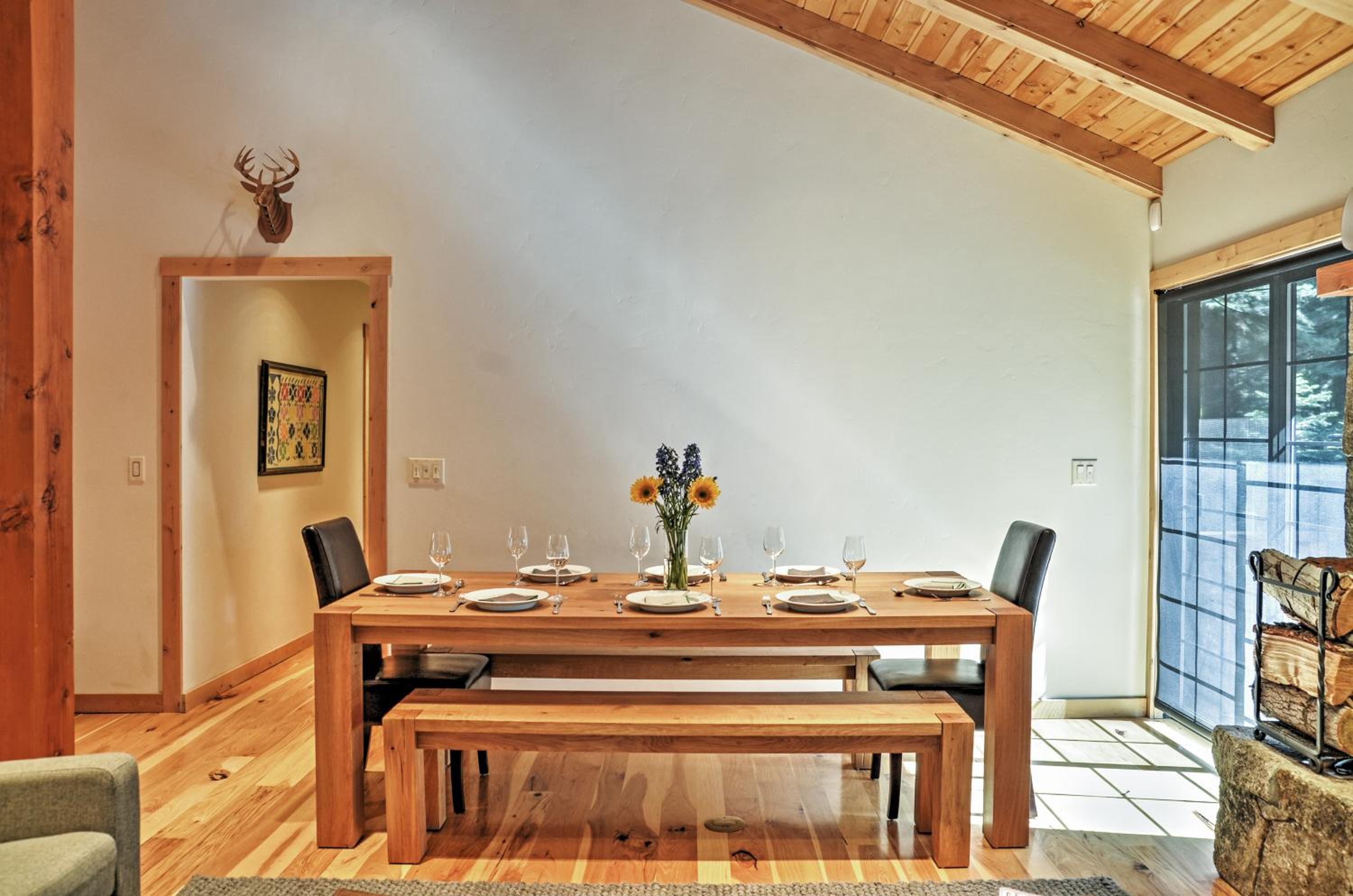 Three-Bedroom House photo 2