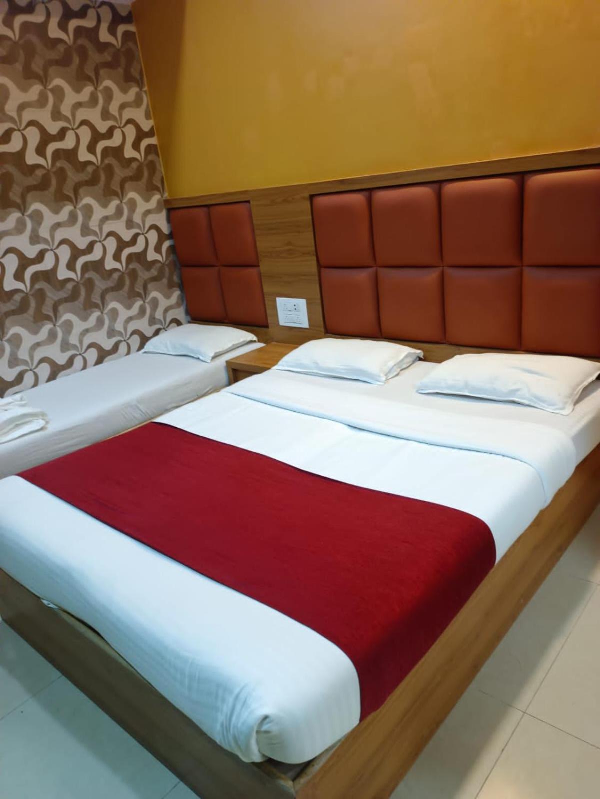 Deluxe Quadruple Room - Photo 13