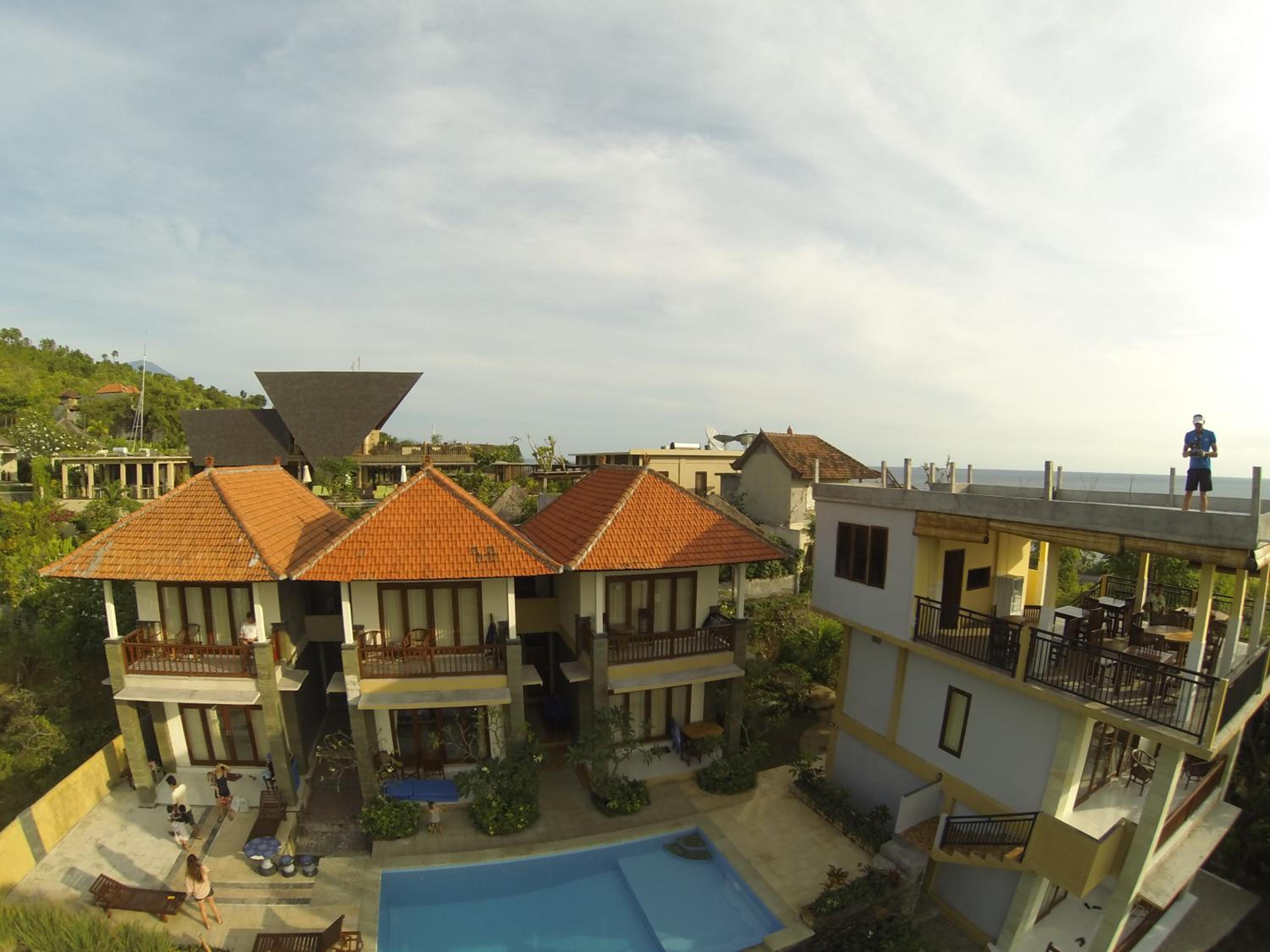 Triple Room with Pool View - Photo 11