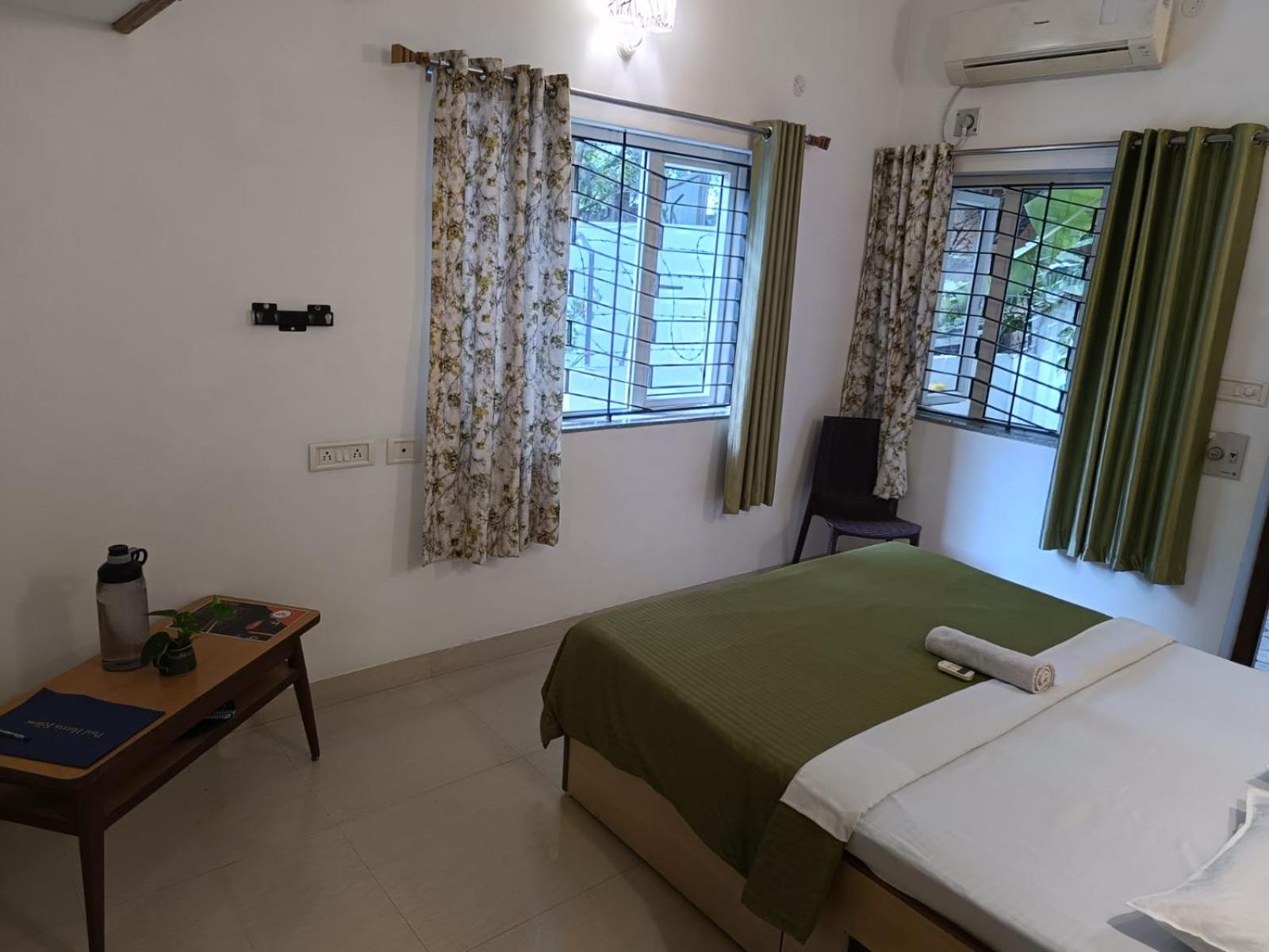 Double Room with Patio photo 1