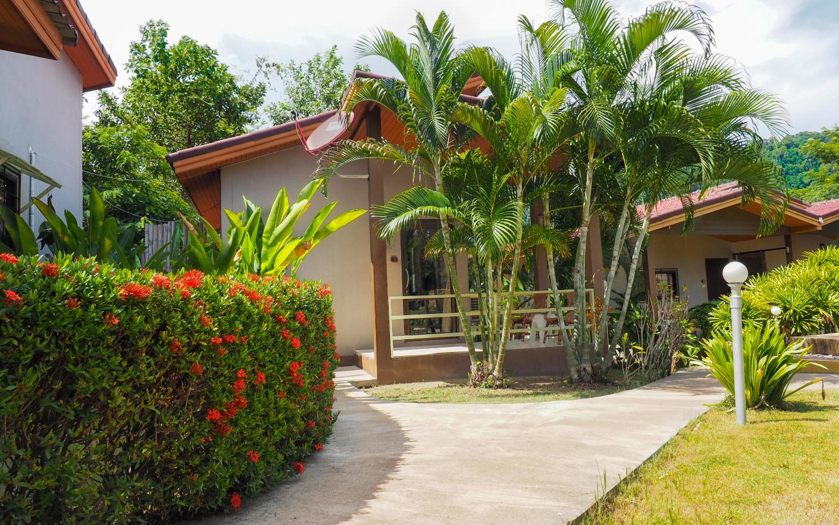 Double Room with Pool-Side Porch - Cozy photo 2
