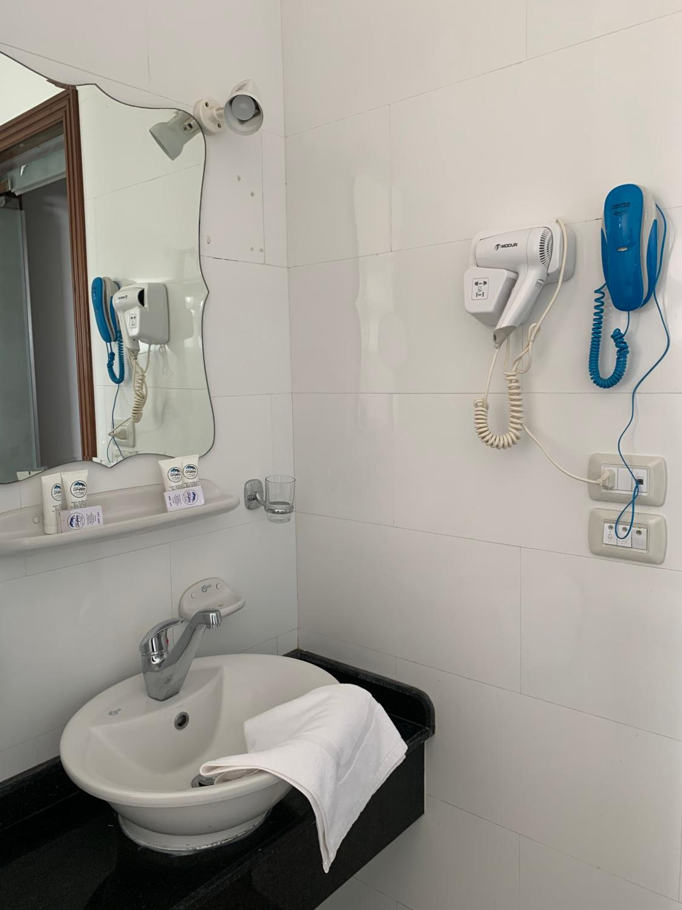 Superior Suite - Photo 20