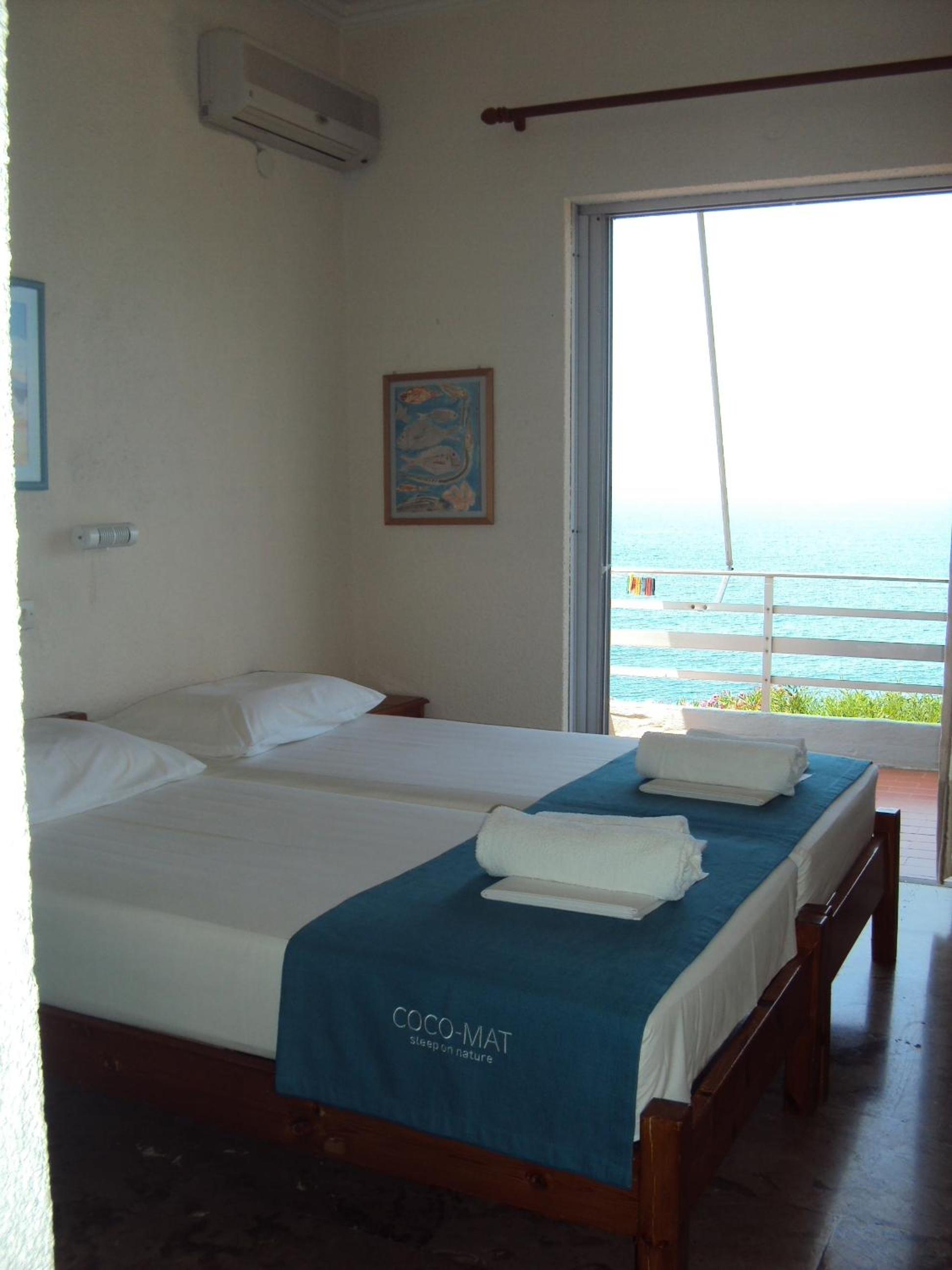 One-Bedroom Apartment with Sea View (4 Adults) photo 1