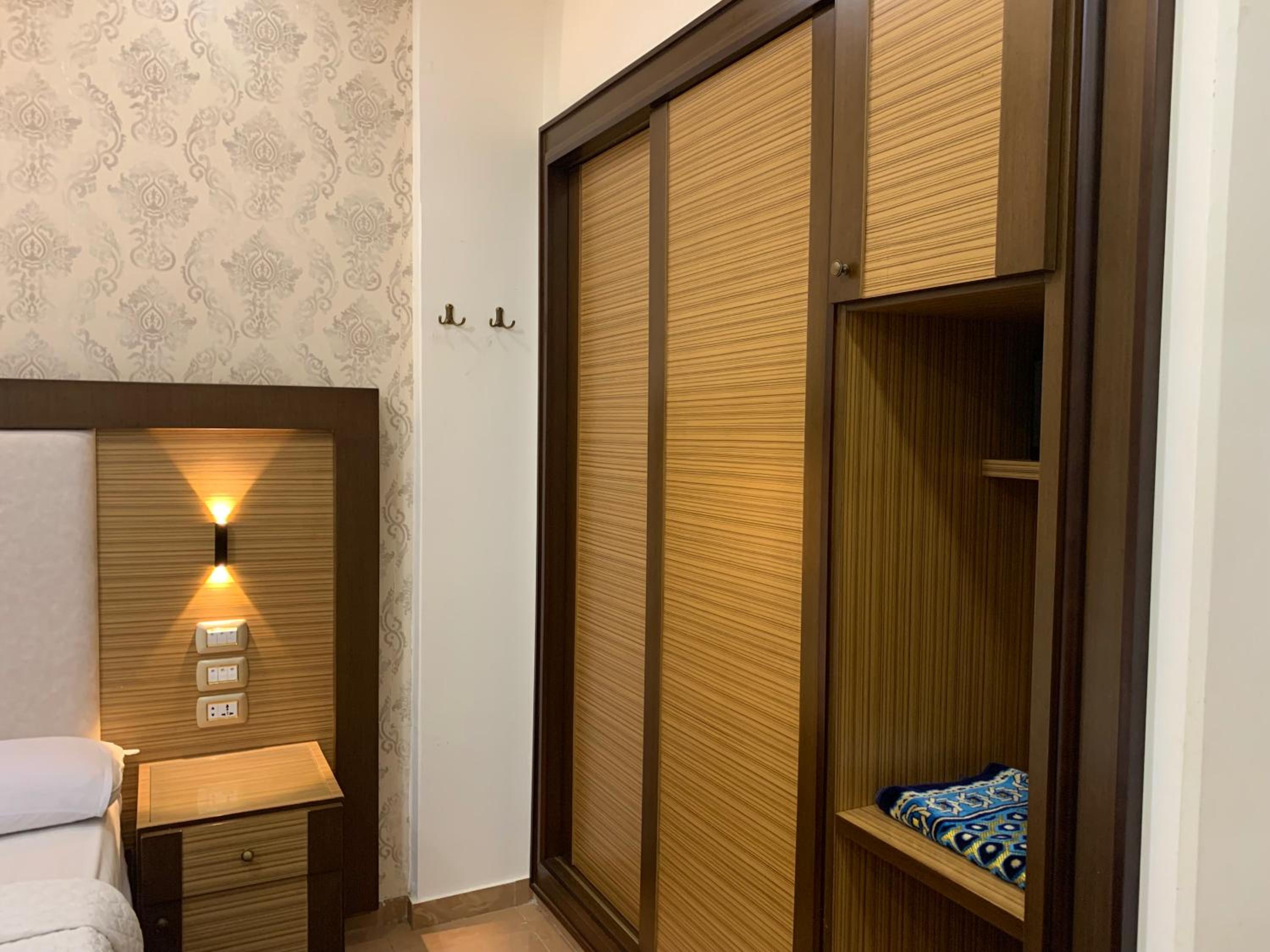 Superior Suite - Photo 16