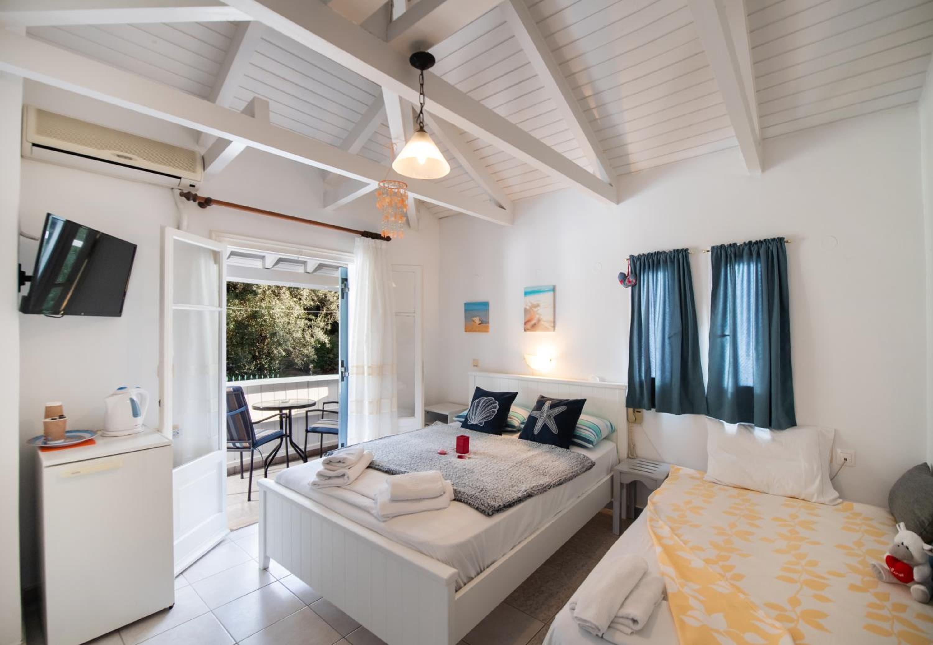 Triple Room with Balcony